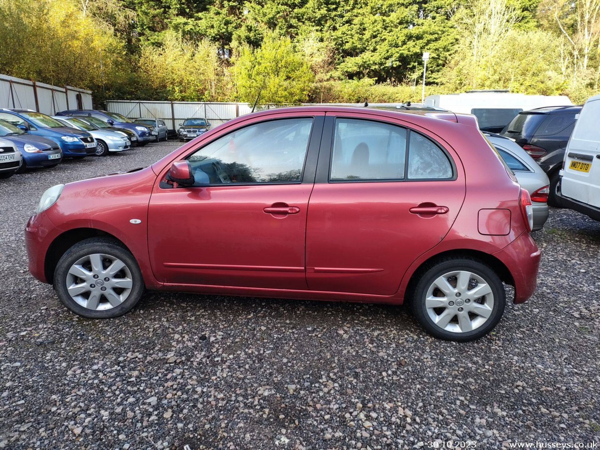 11/11 NISSAN MICRA ACENTA - 1198cc 5dr Hatchback (Red) - Image 13 of 43