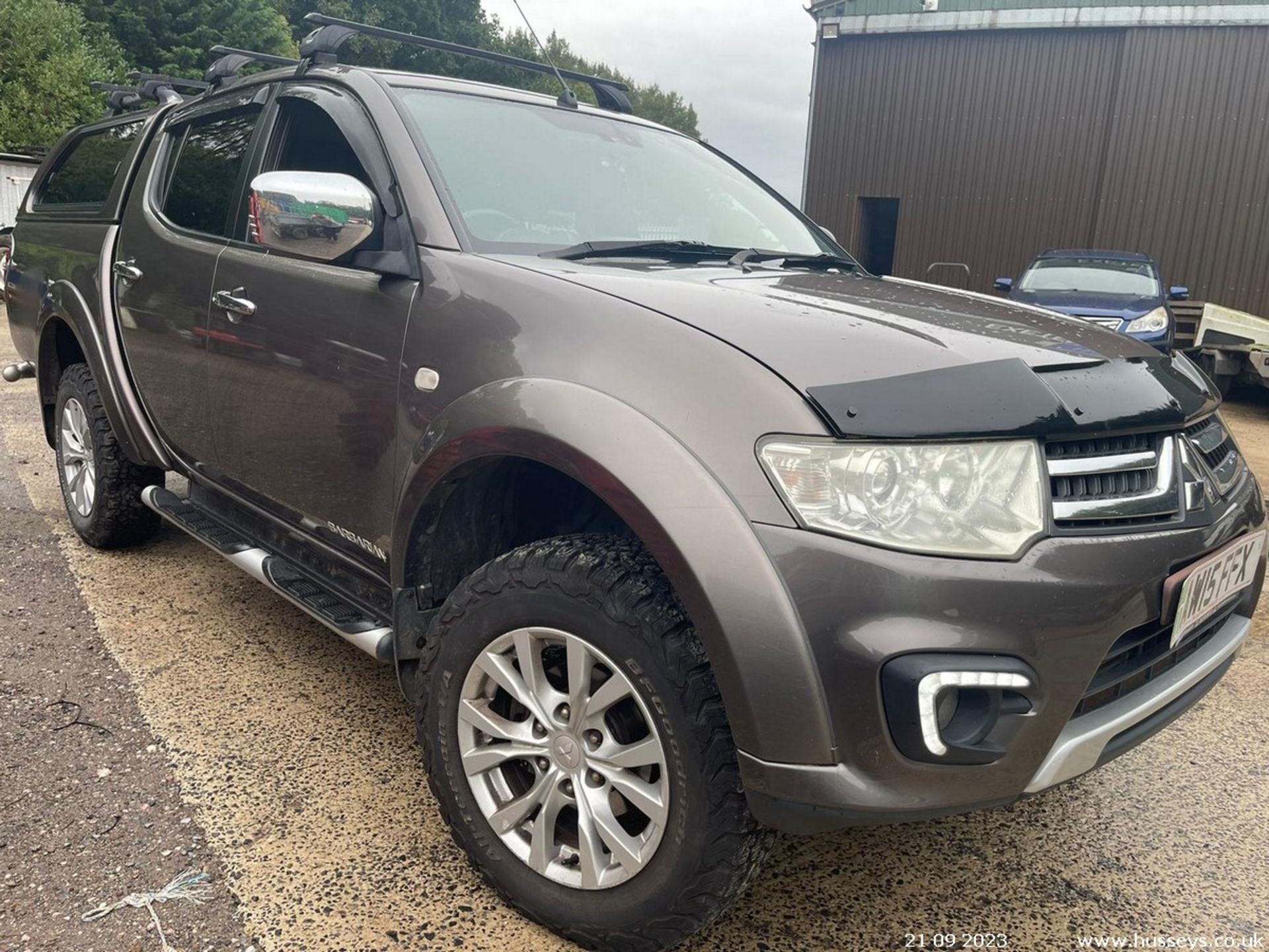 15/15 MITSUBISHI L200 BARBARIAN LB DCB DI- - 2477cc 5dr 4x4 (Brown, 91k) - Image 4 of 21