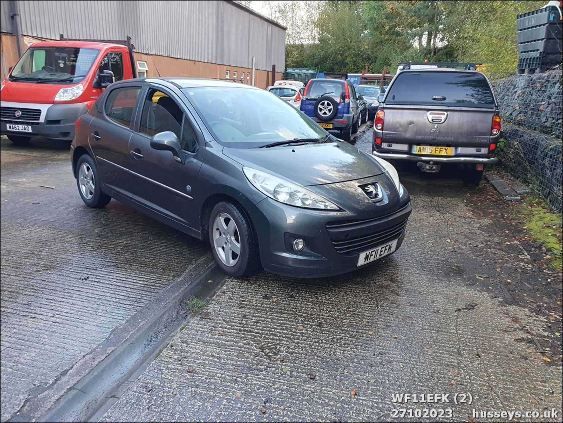 11/11 PEUGEOT 207 ENVY - 1360cc 5dr Hatchback (Grey) - Image 3 of 53