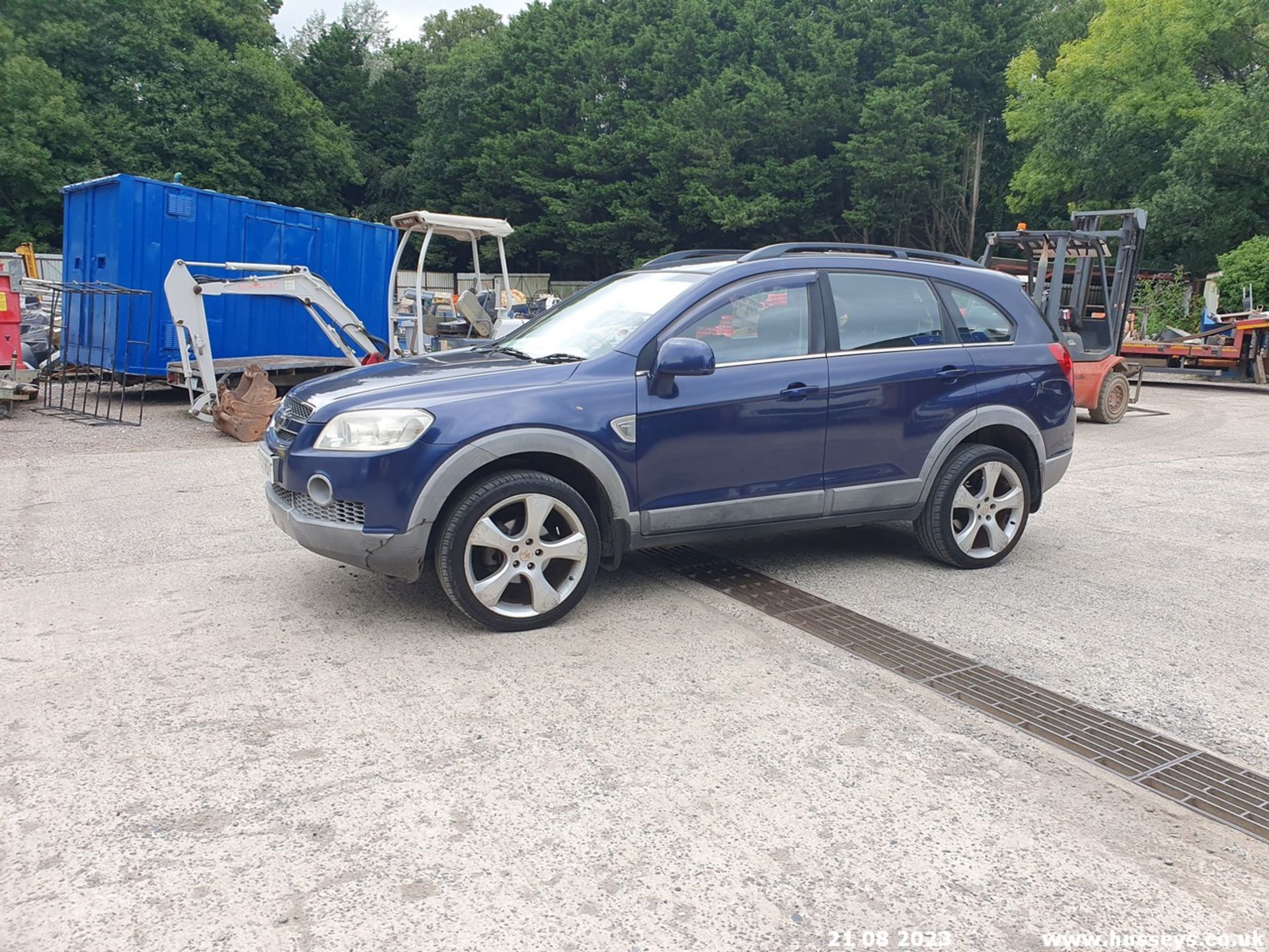 07/57 CHEVROLET CAPTIVA LT 5S VCDI - 1991cc 5dr Estate (Blue, 109k) - Image 31 of 45