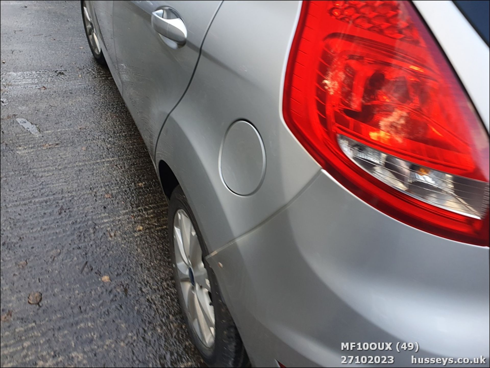 10/10 FORD FIESTA ZETEC 68 TDCI - 1399cc 5dr Hatchback (Silver, 156k) - Image 50 of 67