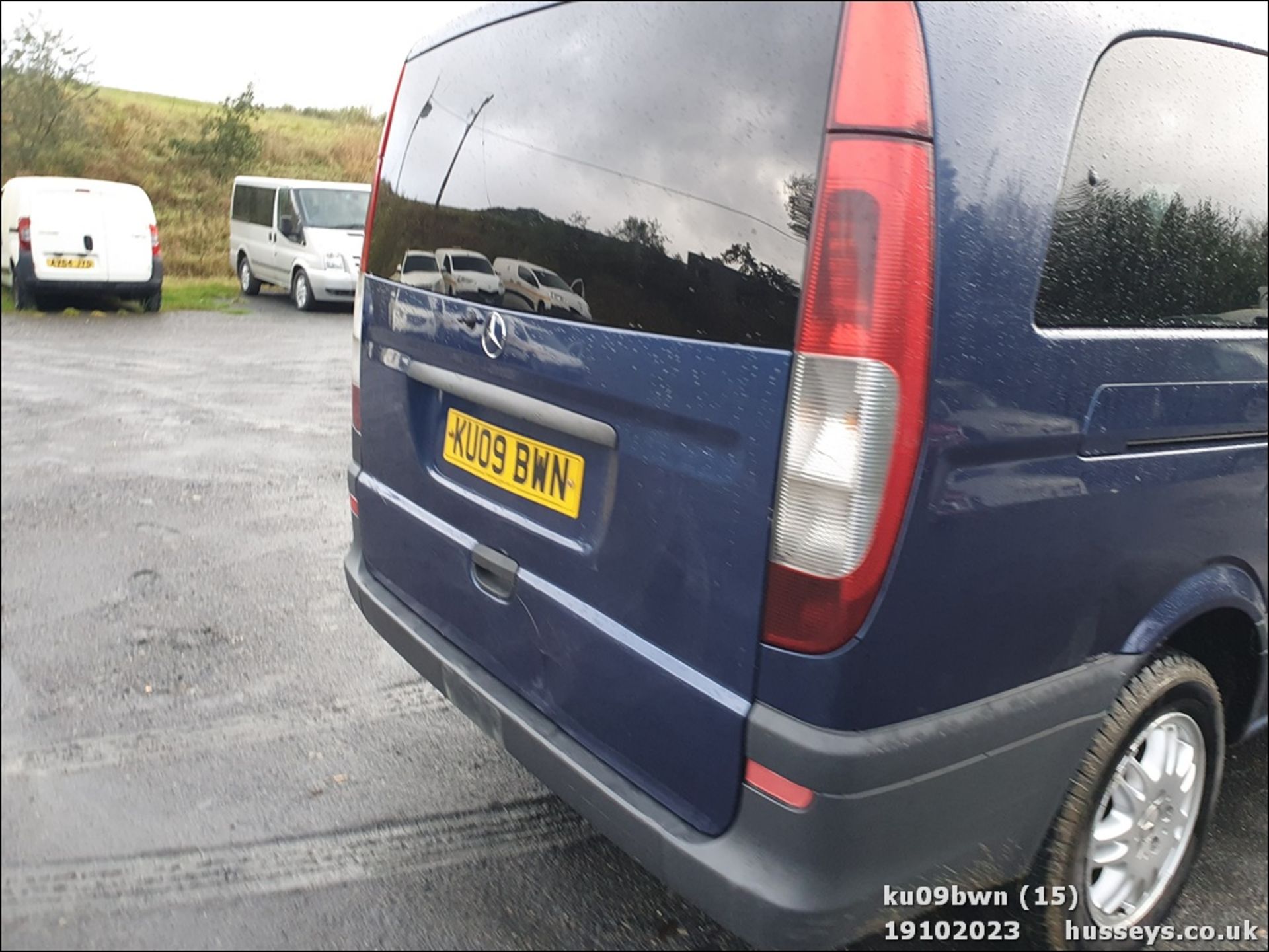 09/09 MERCEDES VITO 111 CDI XLONG - 2148cc 5dr Minibus (Blue) - Image 16 of 38