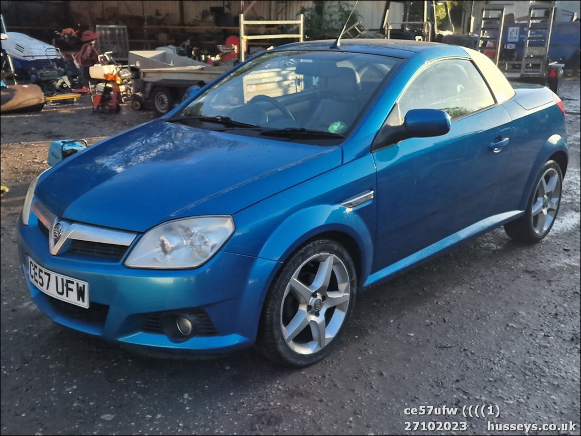 07/57 VAUXHALL TIGRA EXCLUSIV - 1364cc 2dr Convertible (Blue)