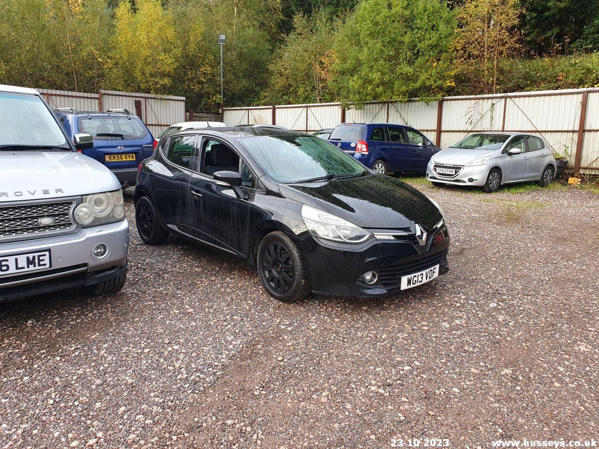 13/13 RENAULT CLIO D-QUE S M-NAV NRG DC - 1461cc 5dr Hatchback (Black, 147k) - Image 23 of 60