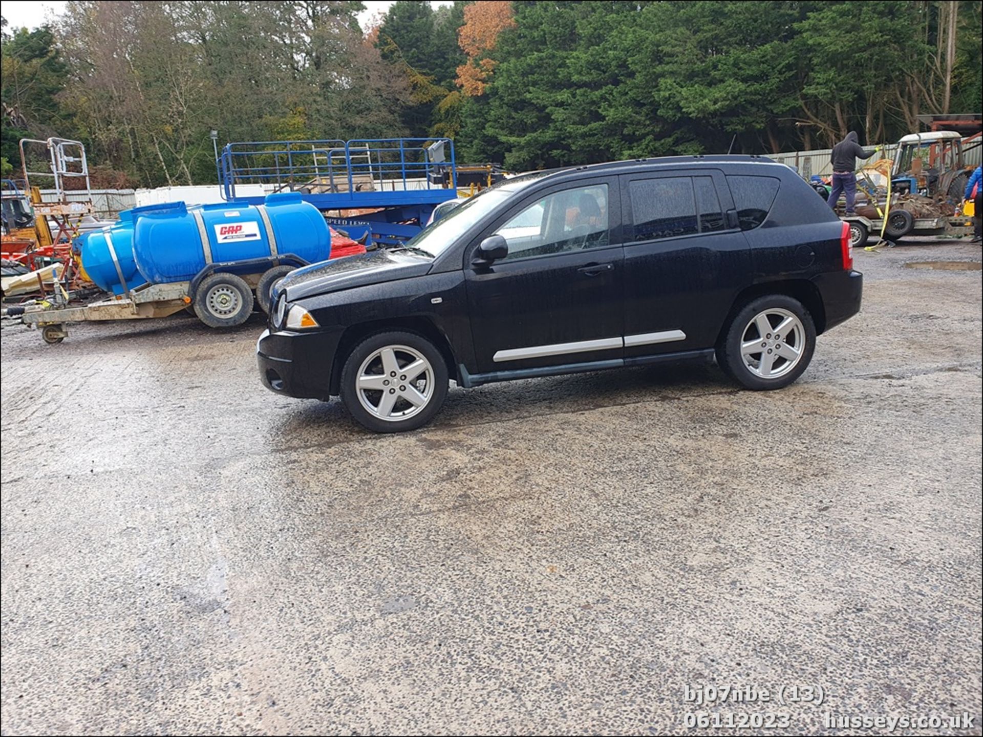 07/07 JEEP COMPASS LIMITED CRD - 1968cc 5dr Estate (Black, 97k) - Image 14 of 61