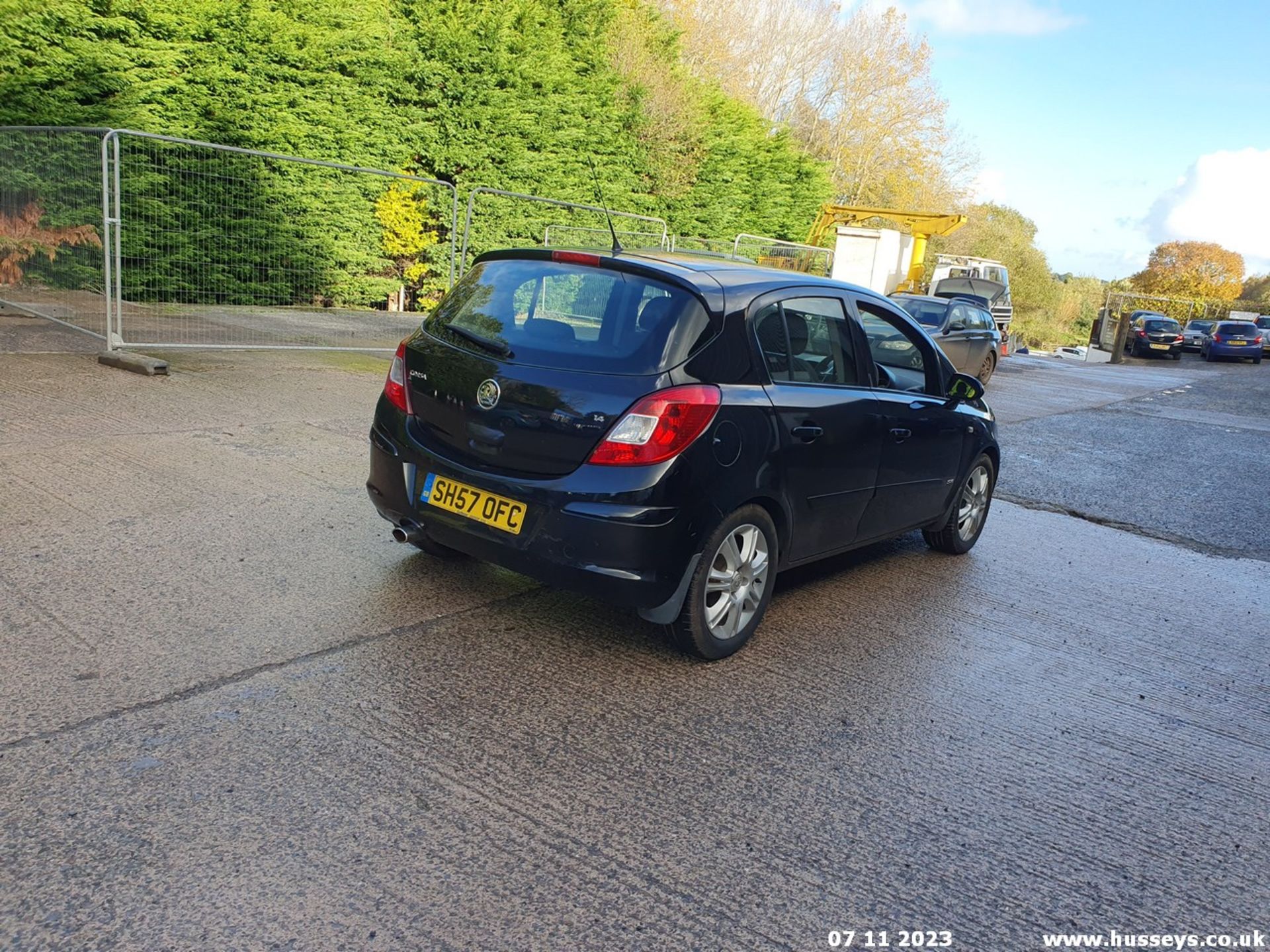 07/57 VAUXHALL CORSA SXI - 1364cc 5dr Hatchback (Black, 117k) - Image 12 of 55