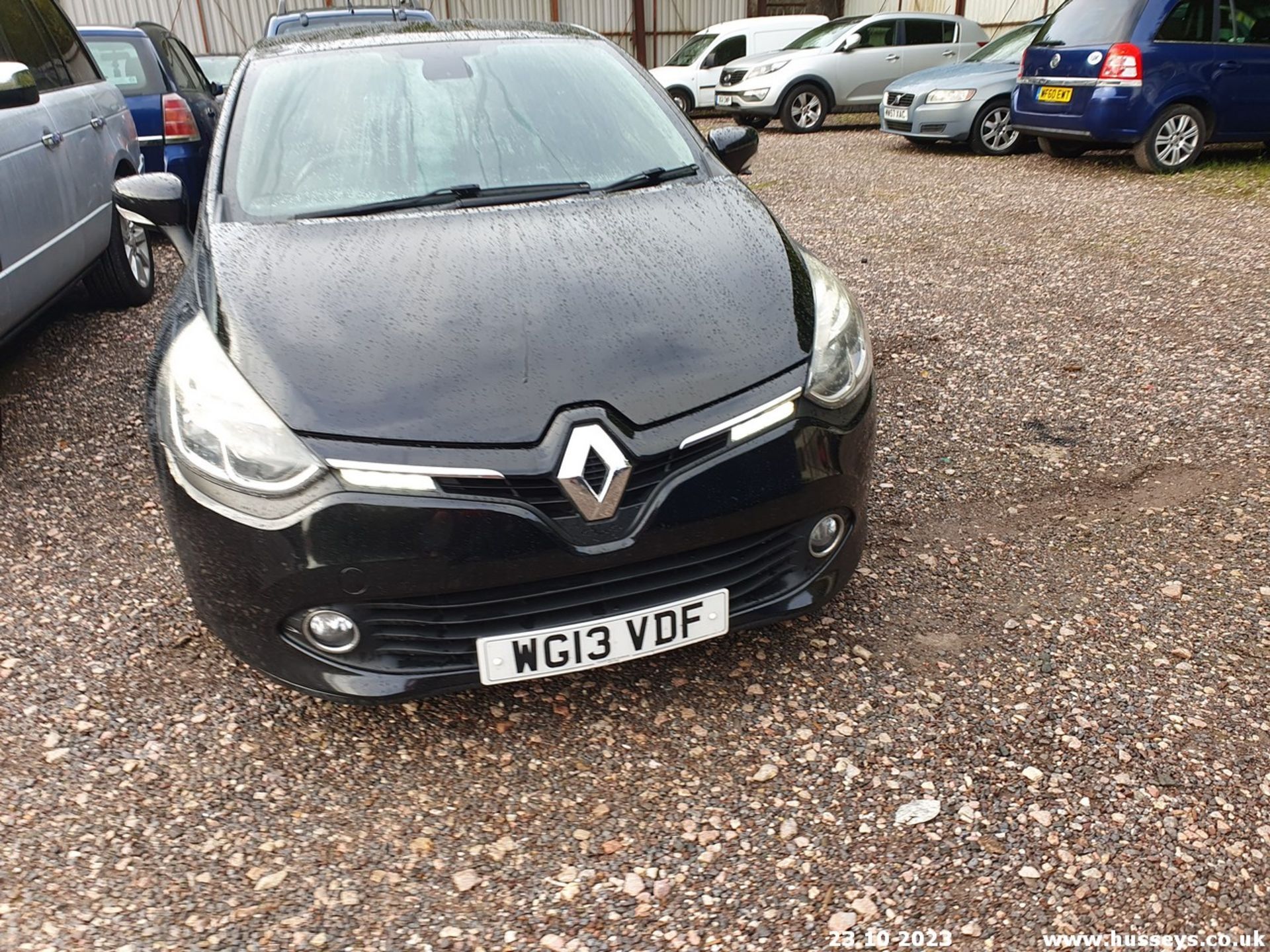 13/13 RENAULT CLIO D-QUE S M-NAV NRG DC - 1461cc 5dr Hatchback (Black, 147k) - Image 14 of 60