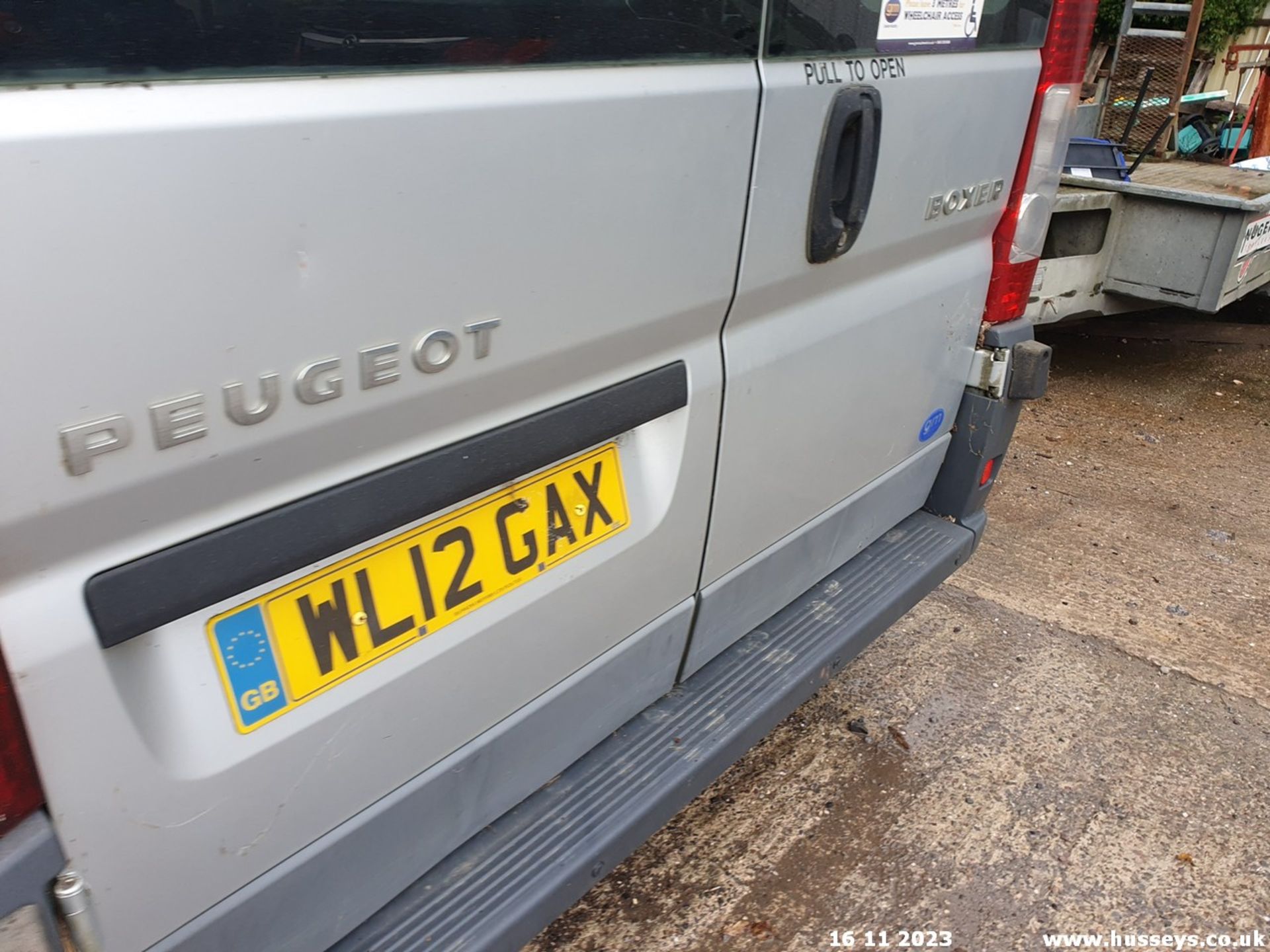 12/12 PEUGEOT BOXER 333 L2H2 HDI - 2198cc 5dr Minibus (Silver, 114k) - Image 44 of 61