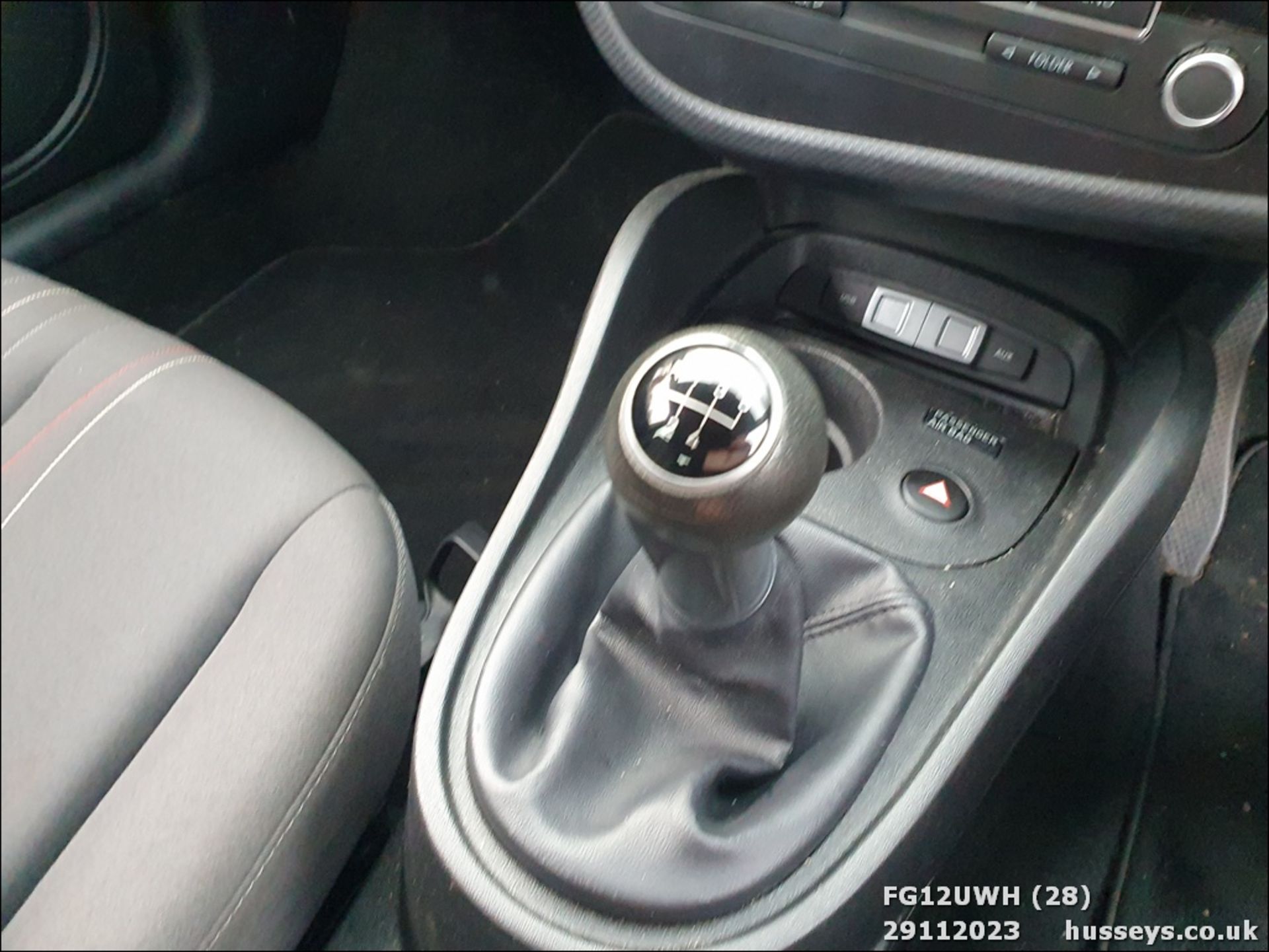 12/12 SEAT LEON S COPA CR TDI ECOMOT - 1598cc 5dr Hatchback (Black, 122k) - Image 29 of 58
