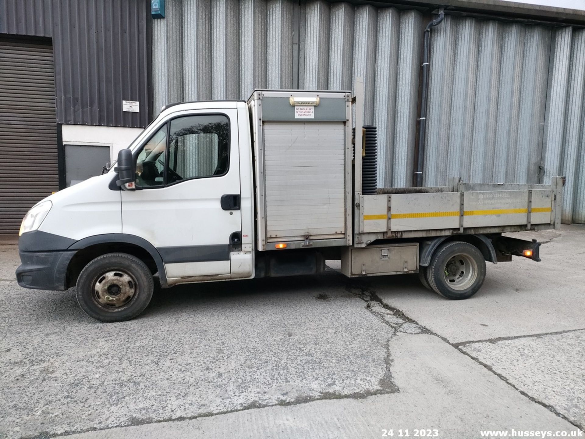 14/14 IVECO DAILY 45C15 - 2998cc 2dr Tipper (White) - Image 13 of 36