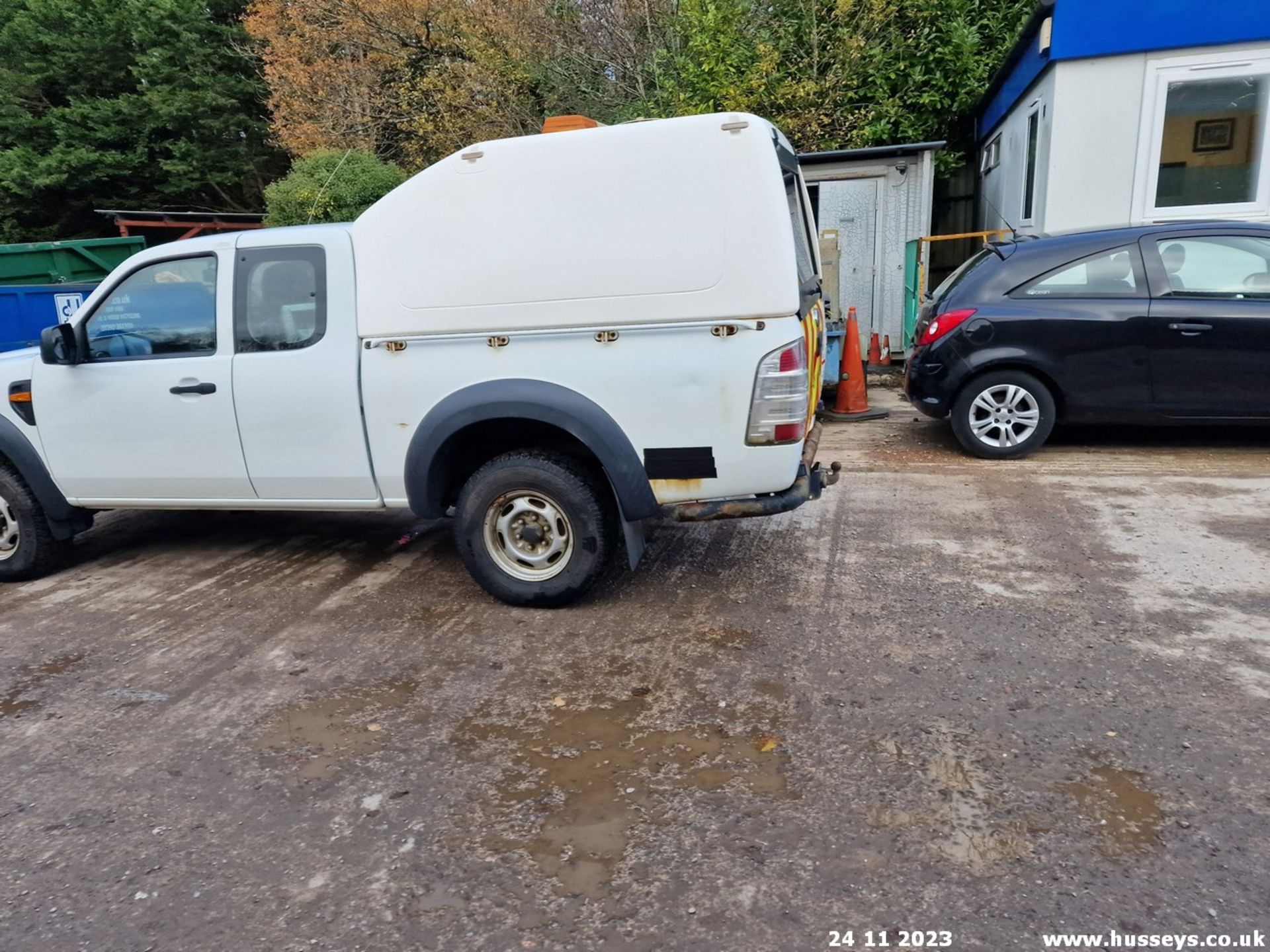 10/10 FORD RANGER XL 4X4 D/C TDCI - 2499cc 2dr Pickup (White, 97k) - Image 7 of 41