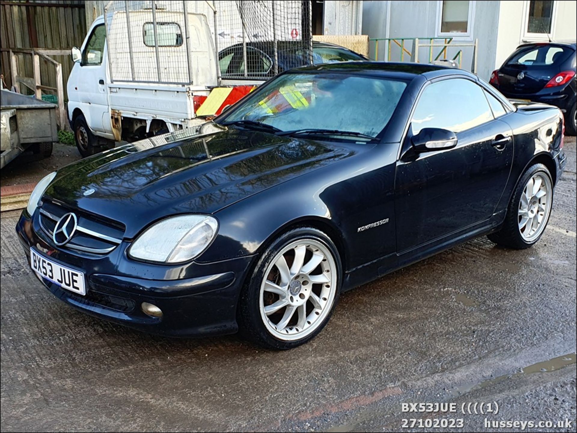 04/53 MERCEDES SLK 200 KOMPRESSOR - 1998cc 2dr Convertible (Black, 135k)