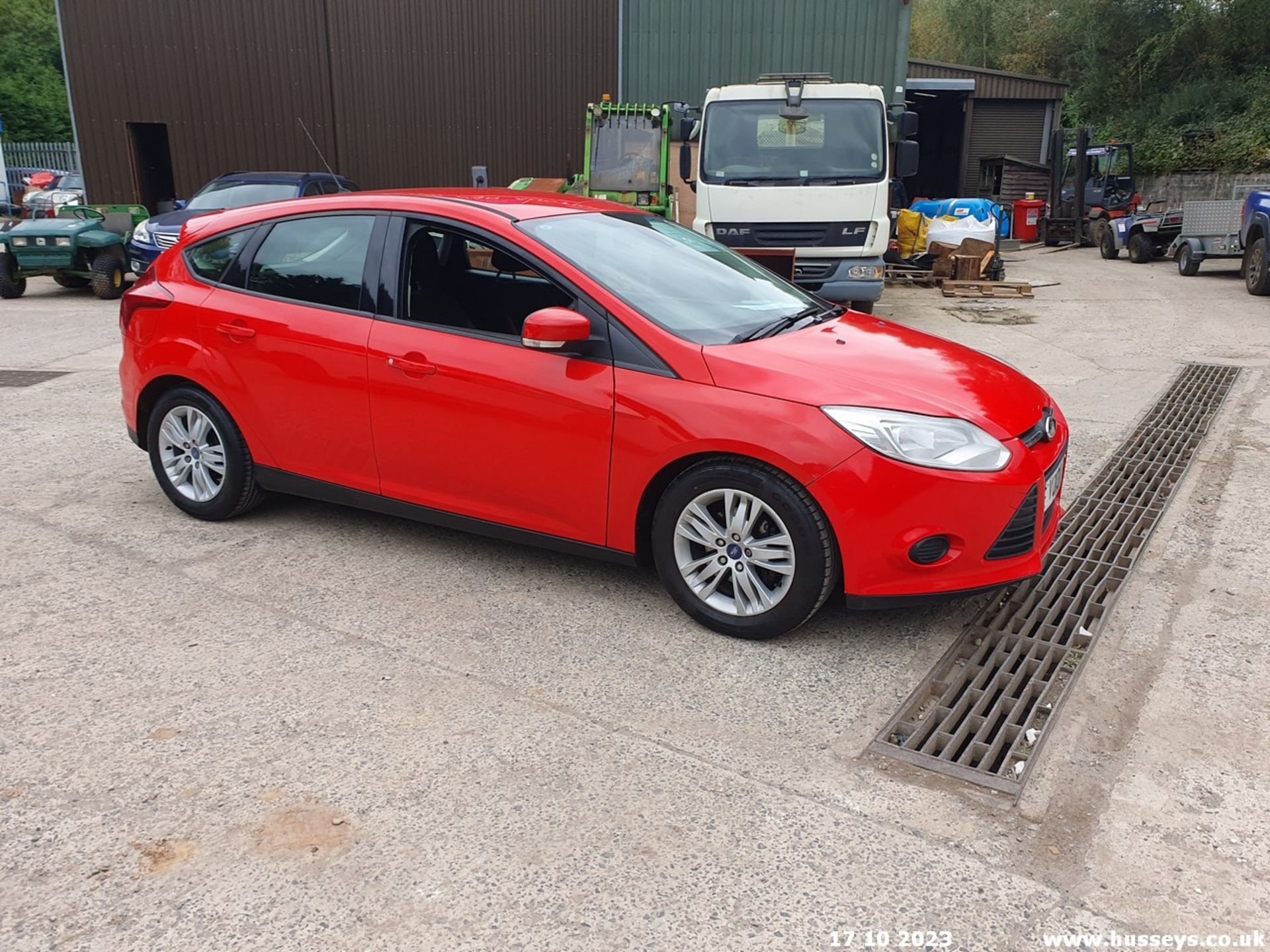 13/13 FORD FOCUS EDGE TDCI 115 - 1560cc 5dr Hatchback (Red, 186k) - Image 16 of 70