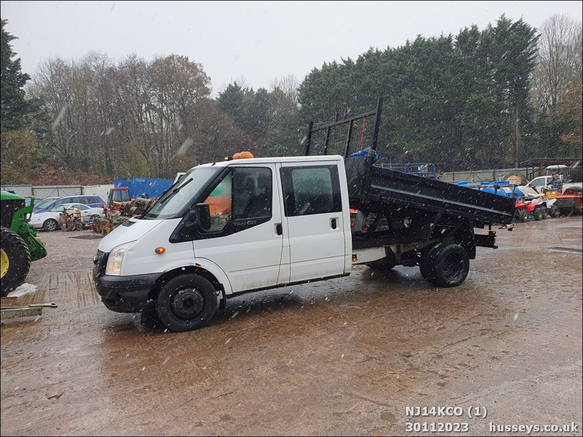 14/14 FORD TRANSIT 100 T350 RWD - 2198cc 4dr Tipper (White, 75k) - Image 2 of 51