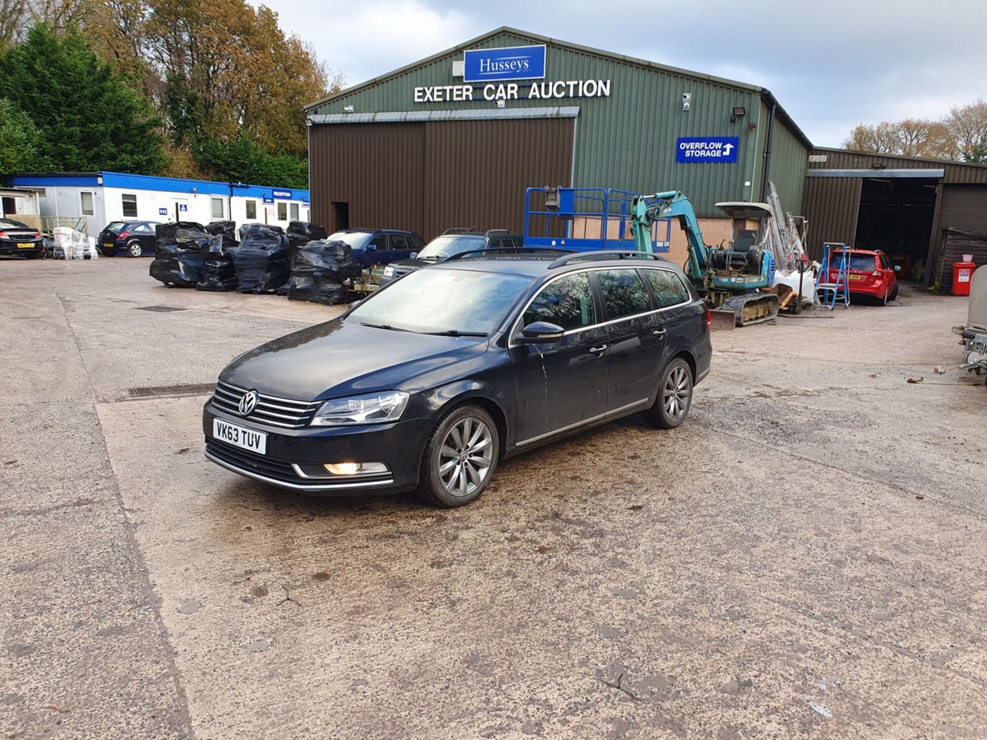 13/63 VOLKSWAGEN PASSAT HIGHLINE TDI BLUE - 1968cc 5dr Estate (Black, 111k) - Image 2 of 64