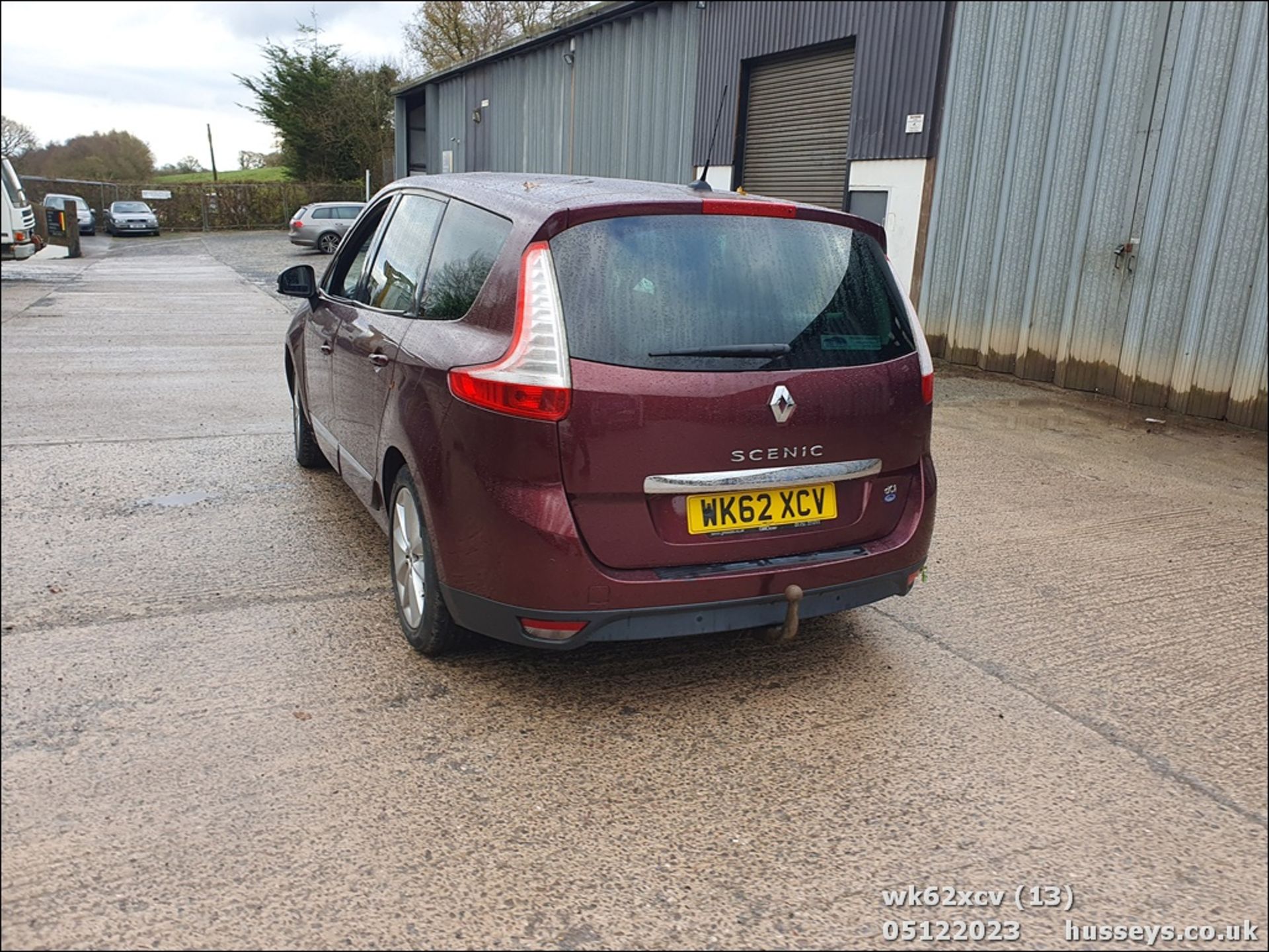 12/62 RENAULT G SCENIC D-QUETTLUXE NRG - 1598cc 5dr MPV (Red) - Image 14 of 53