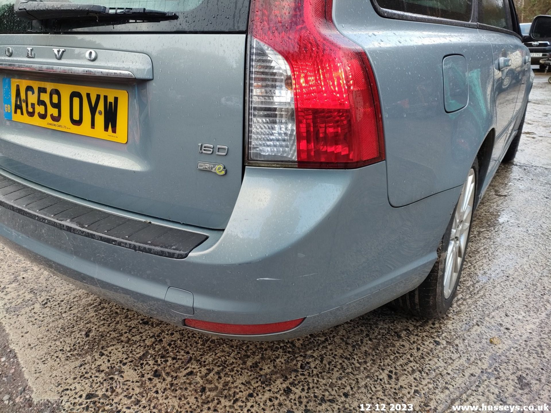 10/59 VOLVO V50 SE LUX D DRIVE - 1560cc 5dr Estate (Blue) - Image 26 of 41