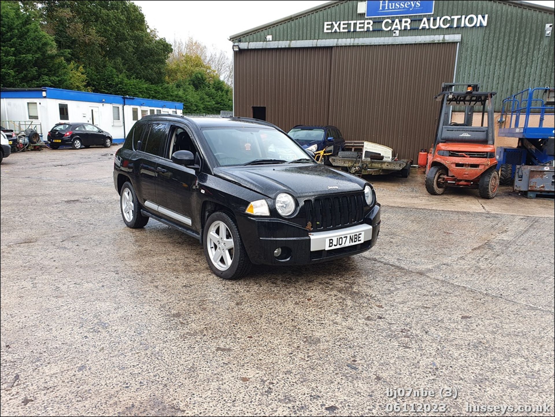 07/07 JEEP COMPASS LIMITED CRD - 1968cc 5dr Estate (Black, 97k) - Image 4 of 61