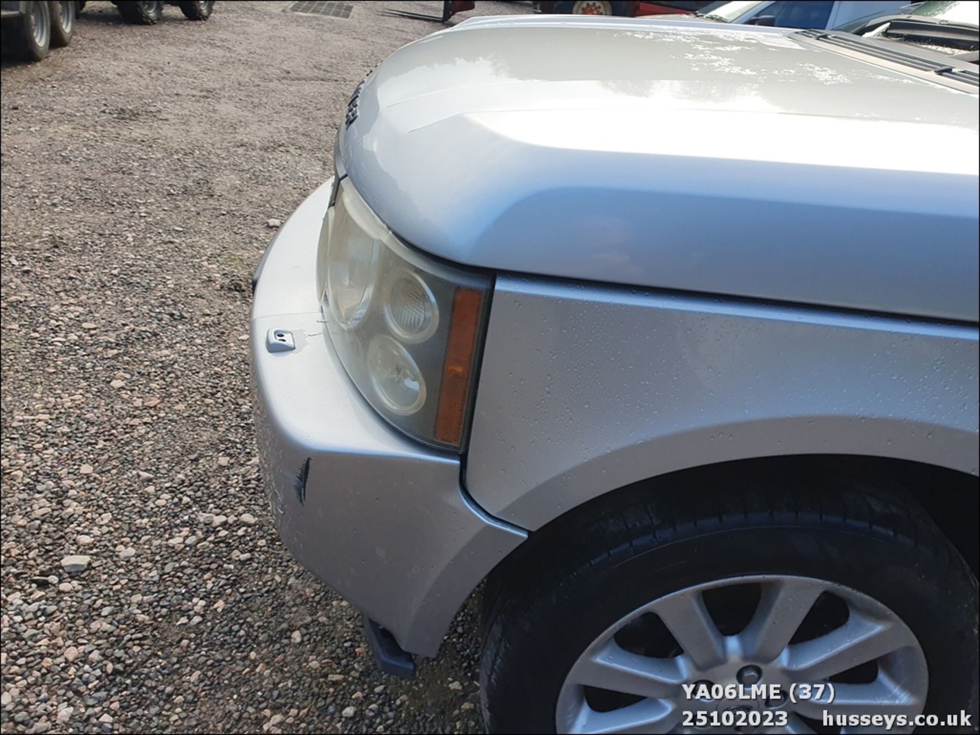 06/06 LAND ROVER RANGEROVER V8 SC AUTO - 4197cc 5dr Estate (Silver, 154k) - Image 38 of 44