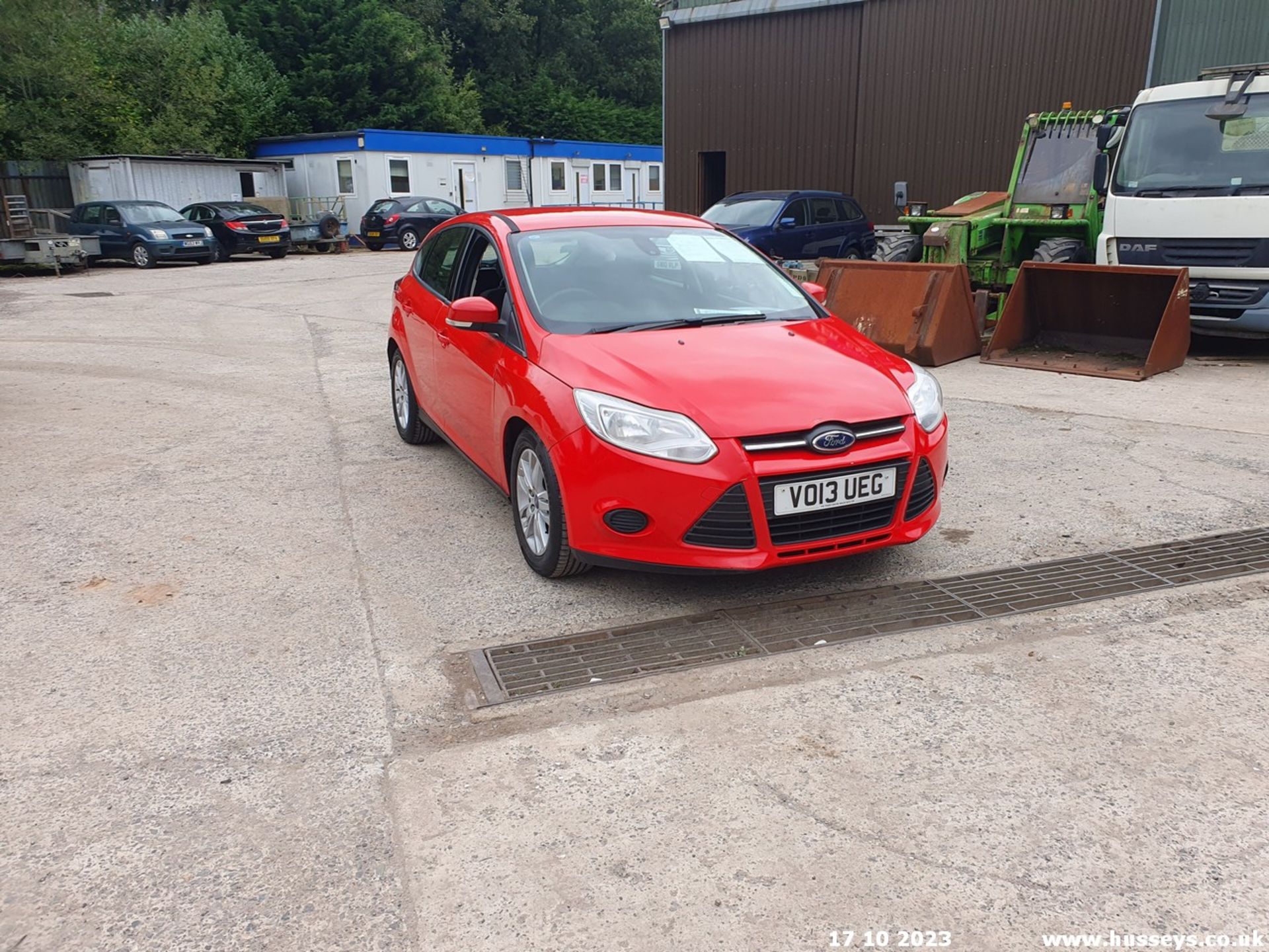 13/13 FORD FOCUS EDGE TDCI 115 - 1560cc 5dr Hatchback (Red, 186k) - Image 12 of 70