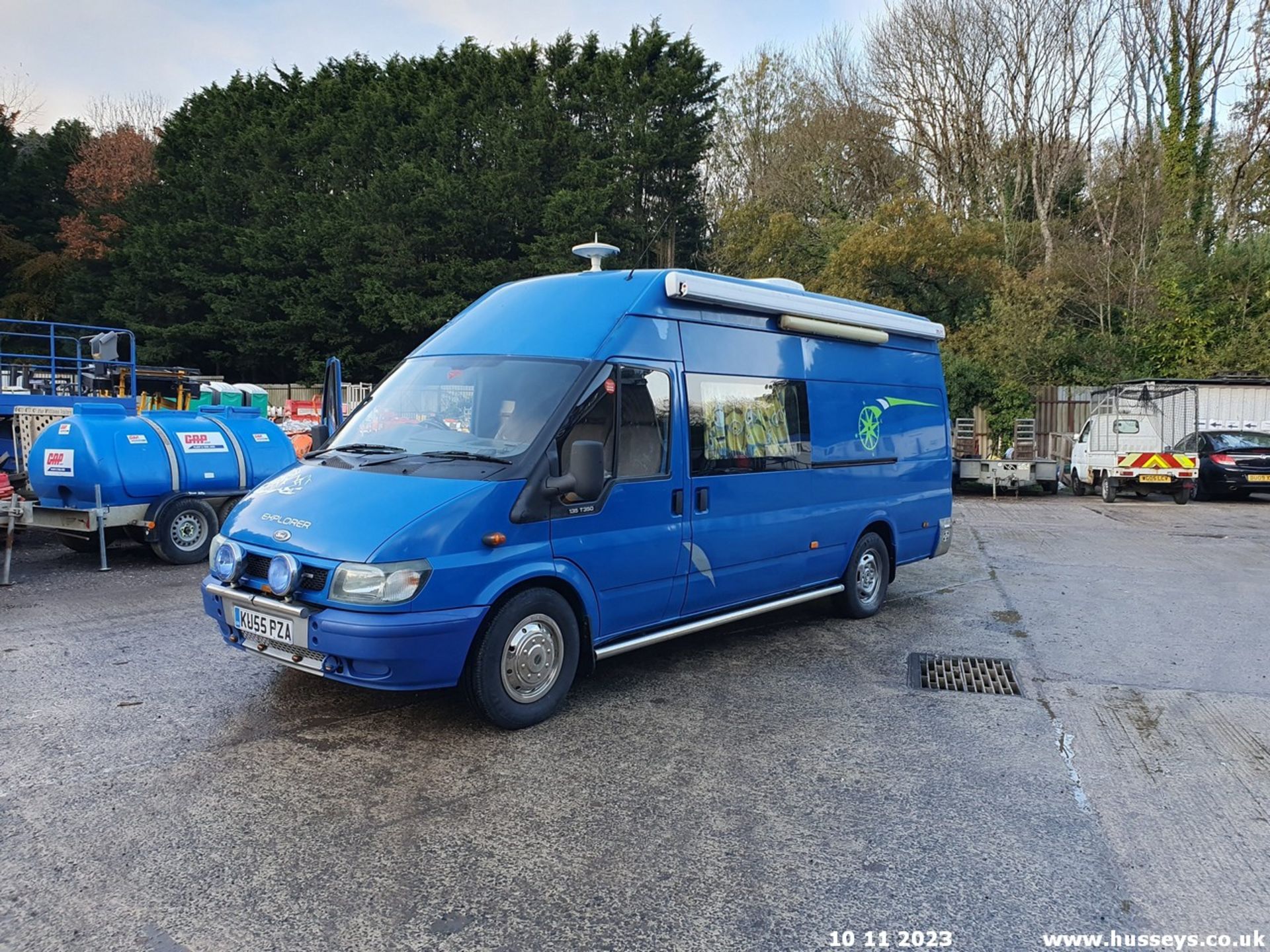 05/55 FORD TRANSIT CAMPER CONVERSION 350 LWB - 2402cc 5dr Van (Blue) - Image 63 of 64