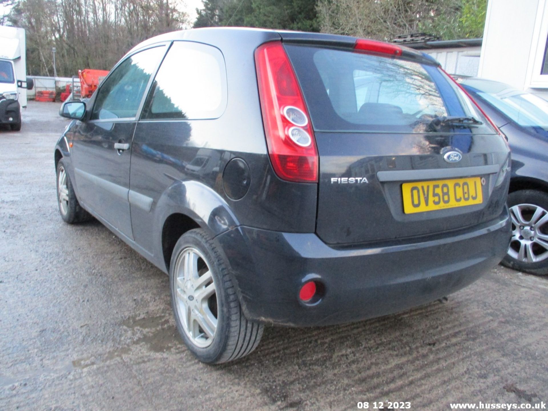 08/58 FORD FIESTA STYLE CLIMATE - 1242cc 3dr Hatchback (Black, 163k) - Image 5 of 14