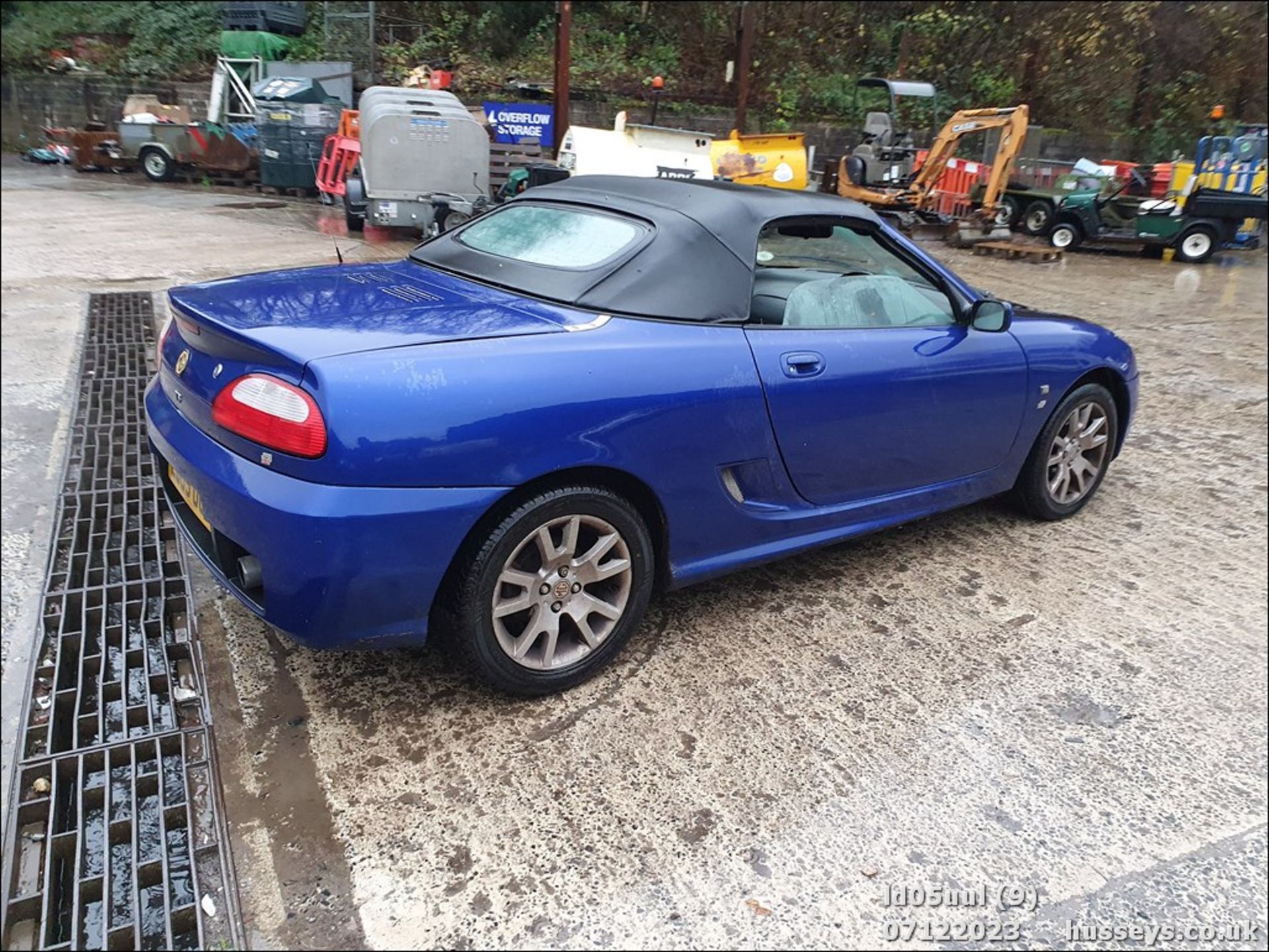 05/05 MG TF 135 - 1796cc 2dr Convertible (Blue) - Image 10 of 45