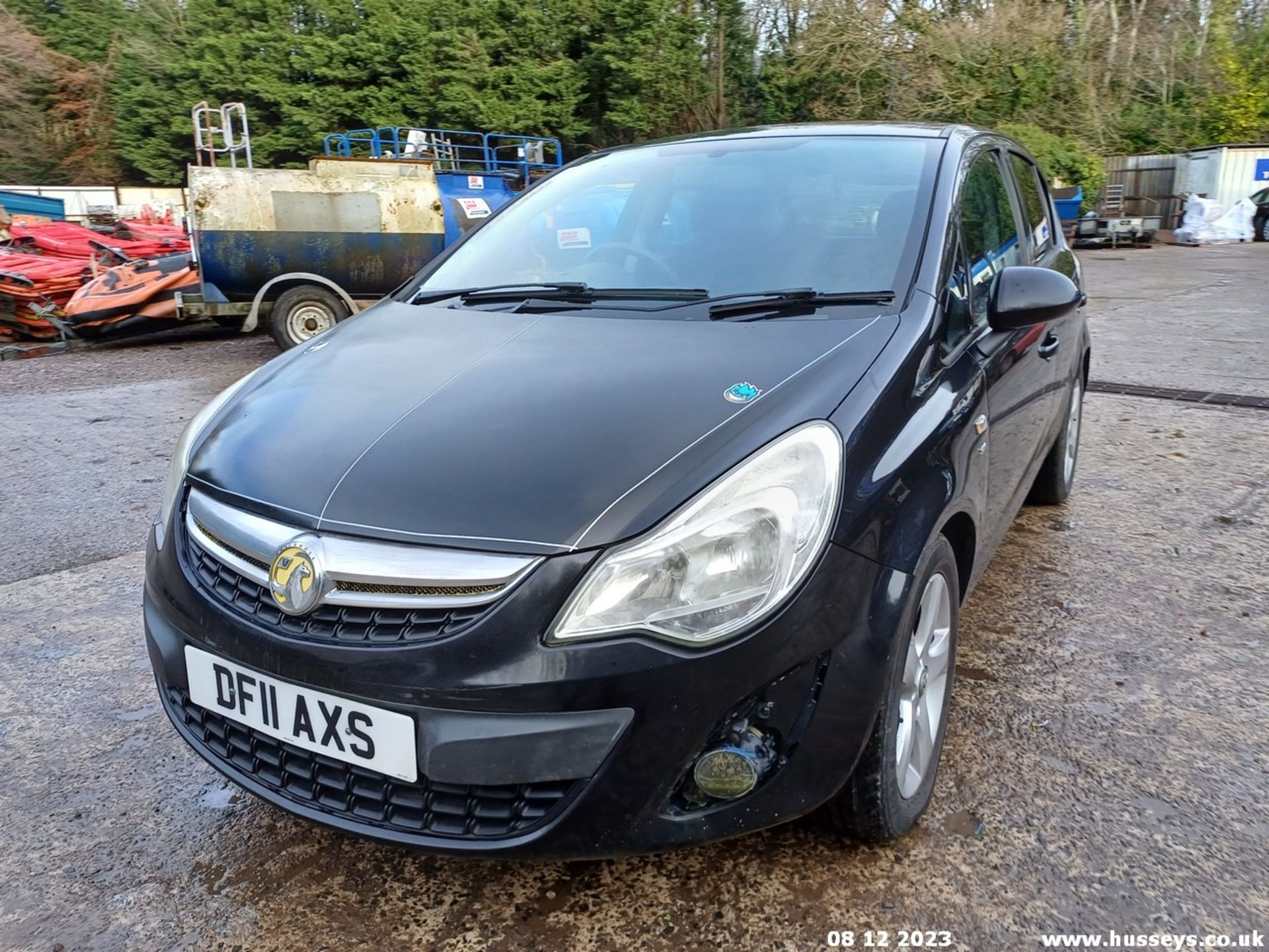 11/11 VAUXHALL CORSA SXI - 1229cc 5dr Hatchback (Black) - Image 12 of 48