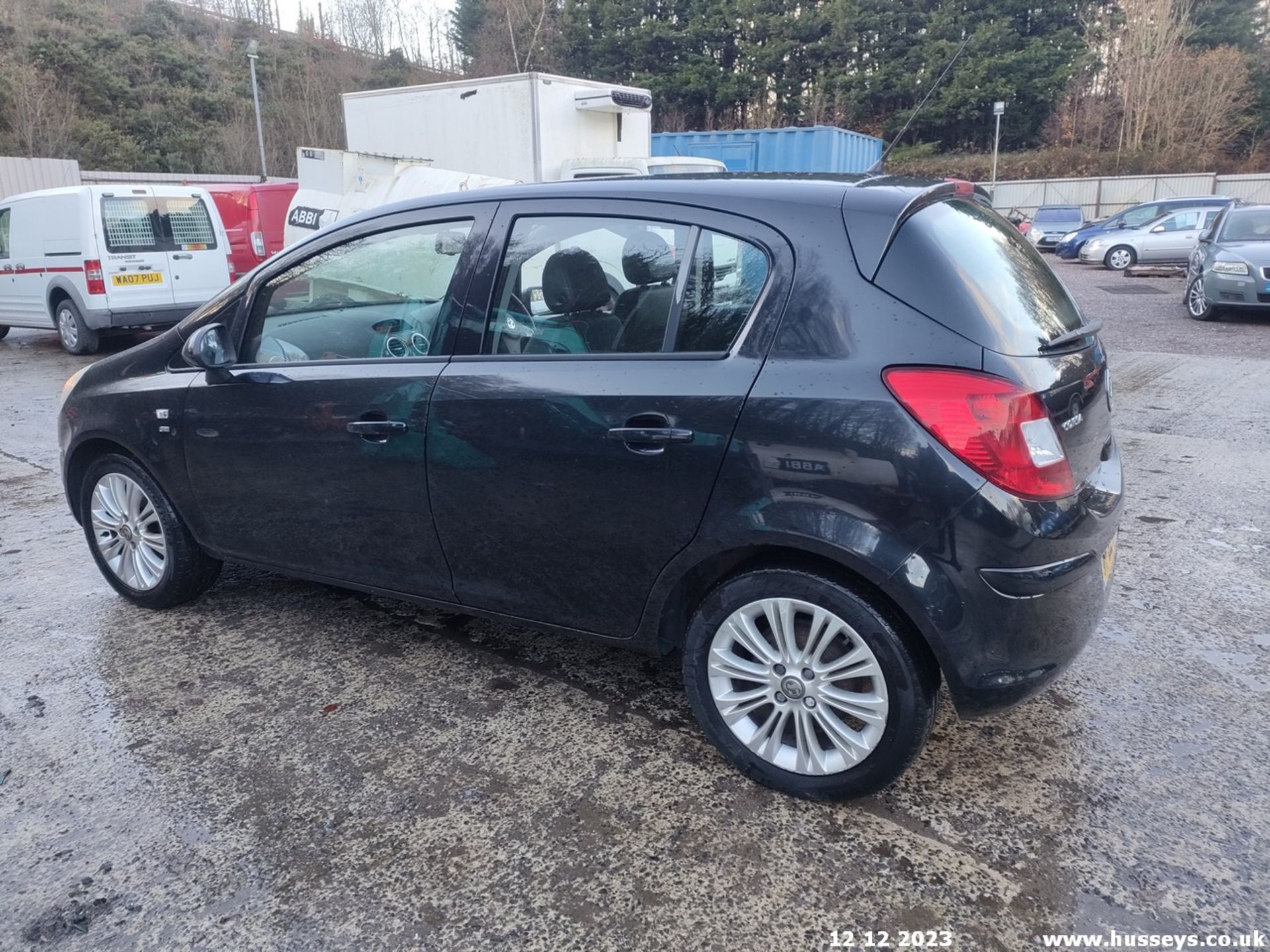 12/62 VAUXHALL CORSA SE - 1229cc 5dr Hatchback (Black) - Image 13 of 33