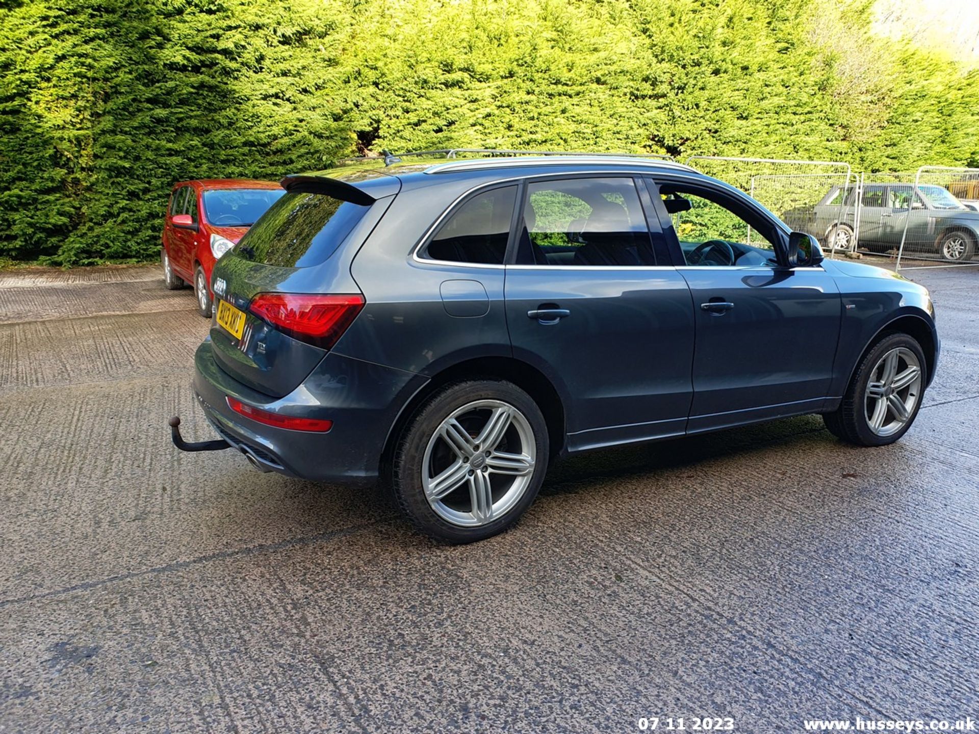 13/13 AUDI Q5 S LINE PLUS TDI QUATTR - 2967cc 5dr Estate (Grey, 118k) - Image 9 of 48