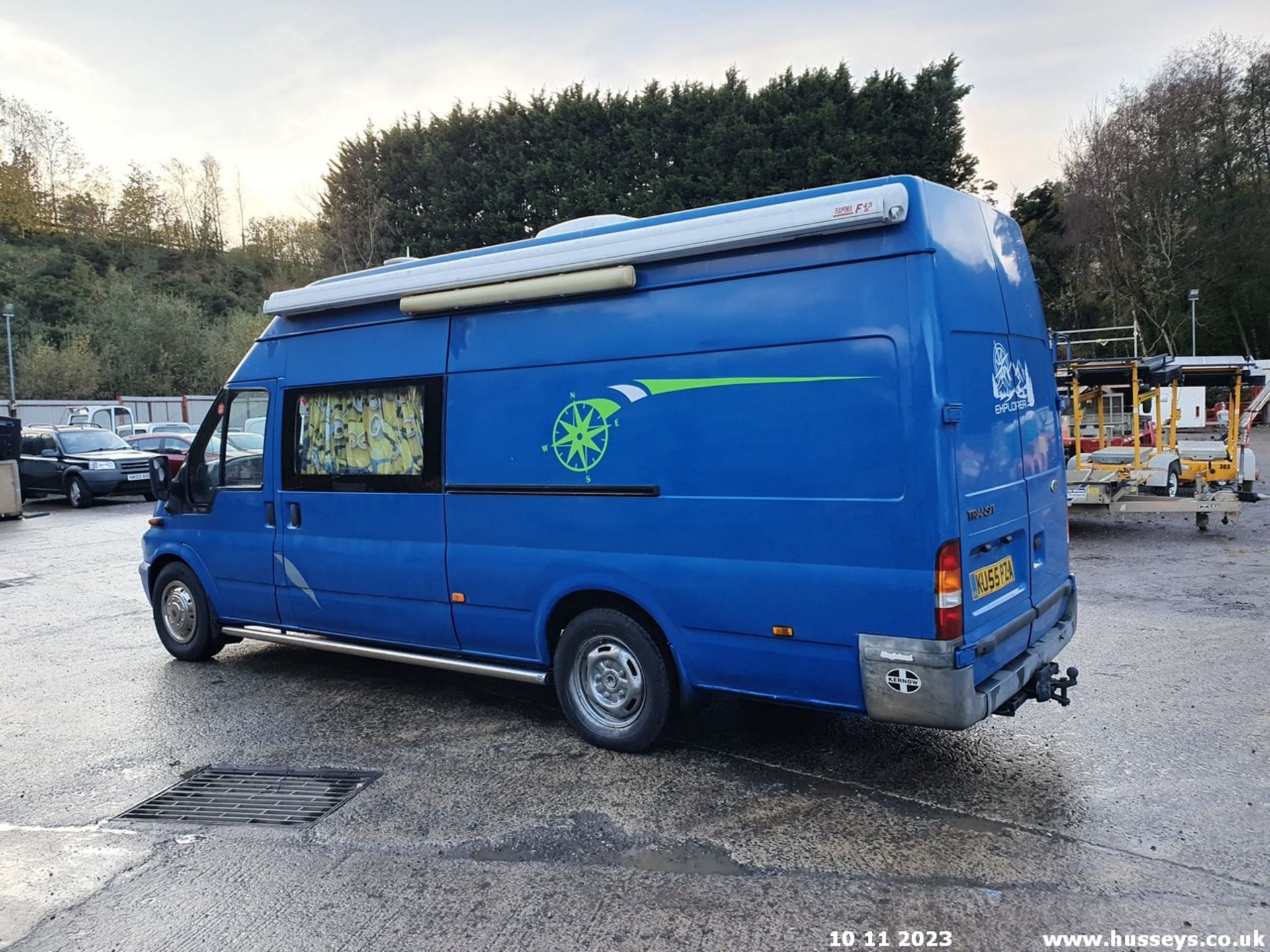 05/55 FORD TRANSIT CAMPER CONVERSION 350 LWB - 2402cc 5dr Van (Blue) - Image 11 of 64