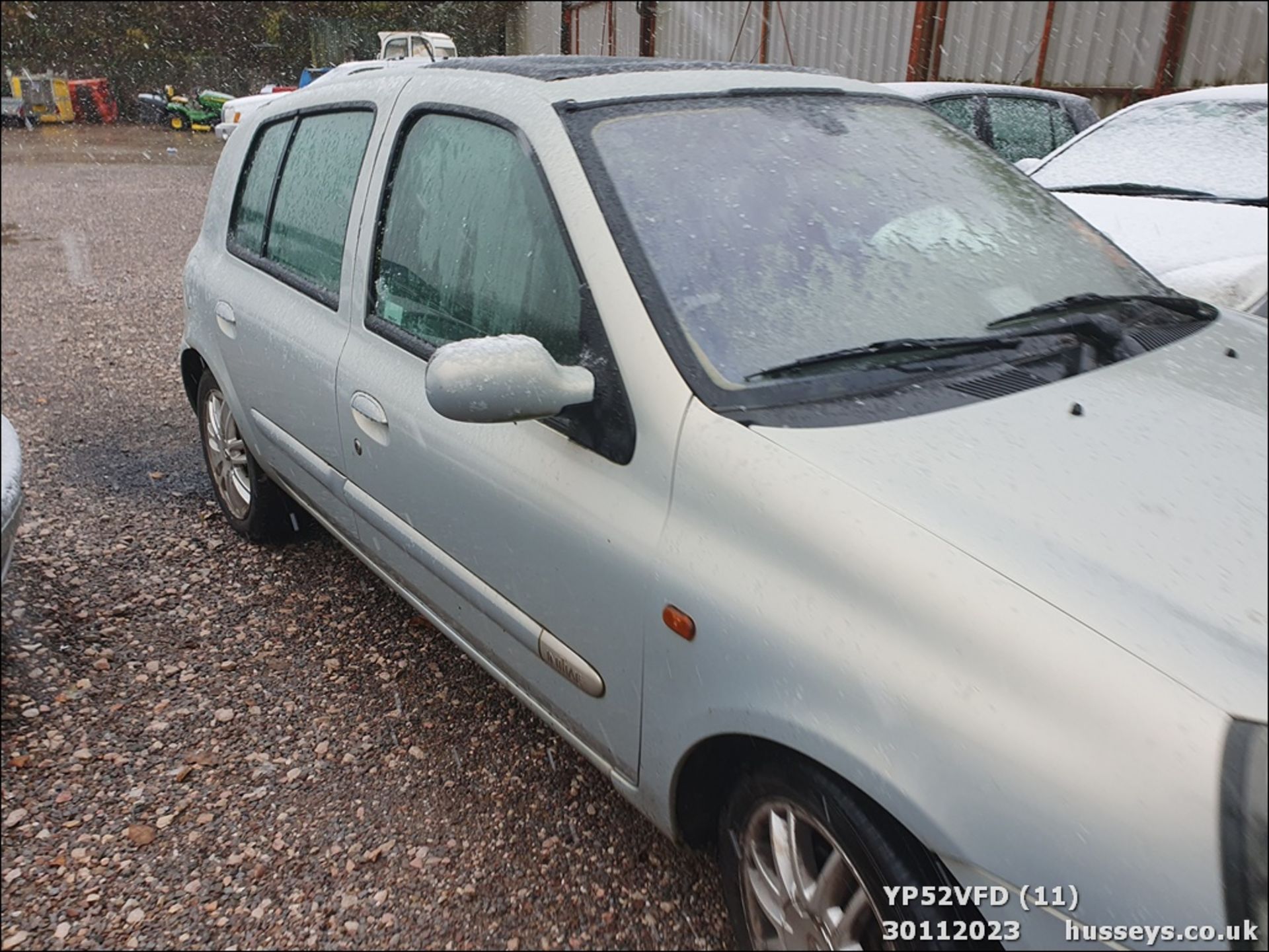 02/52 RENAULT CLIO INITIALE DCI - 1461cc 5dr Hatchback (Silver, 154k) - Image 12 of 48