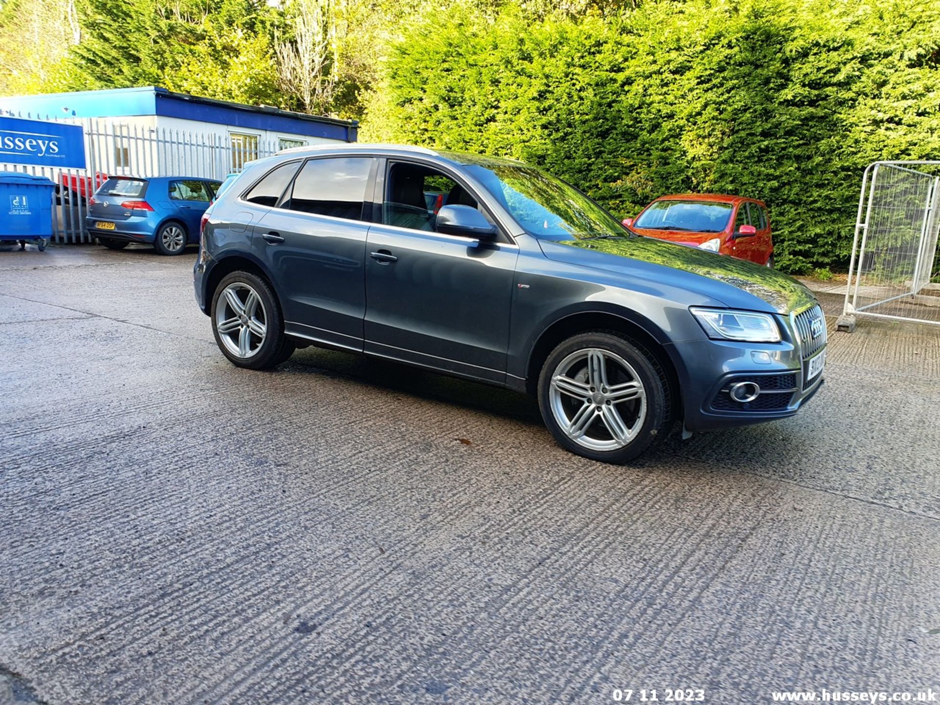 13/13 AUDI Q5 S LINE PLUS TDI QUATTR - 2967cc 5dr Estate (Grey, 118k) - Image 5 of 48