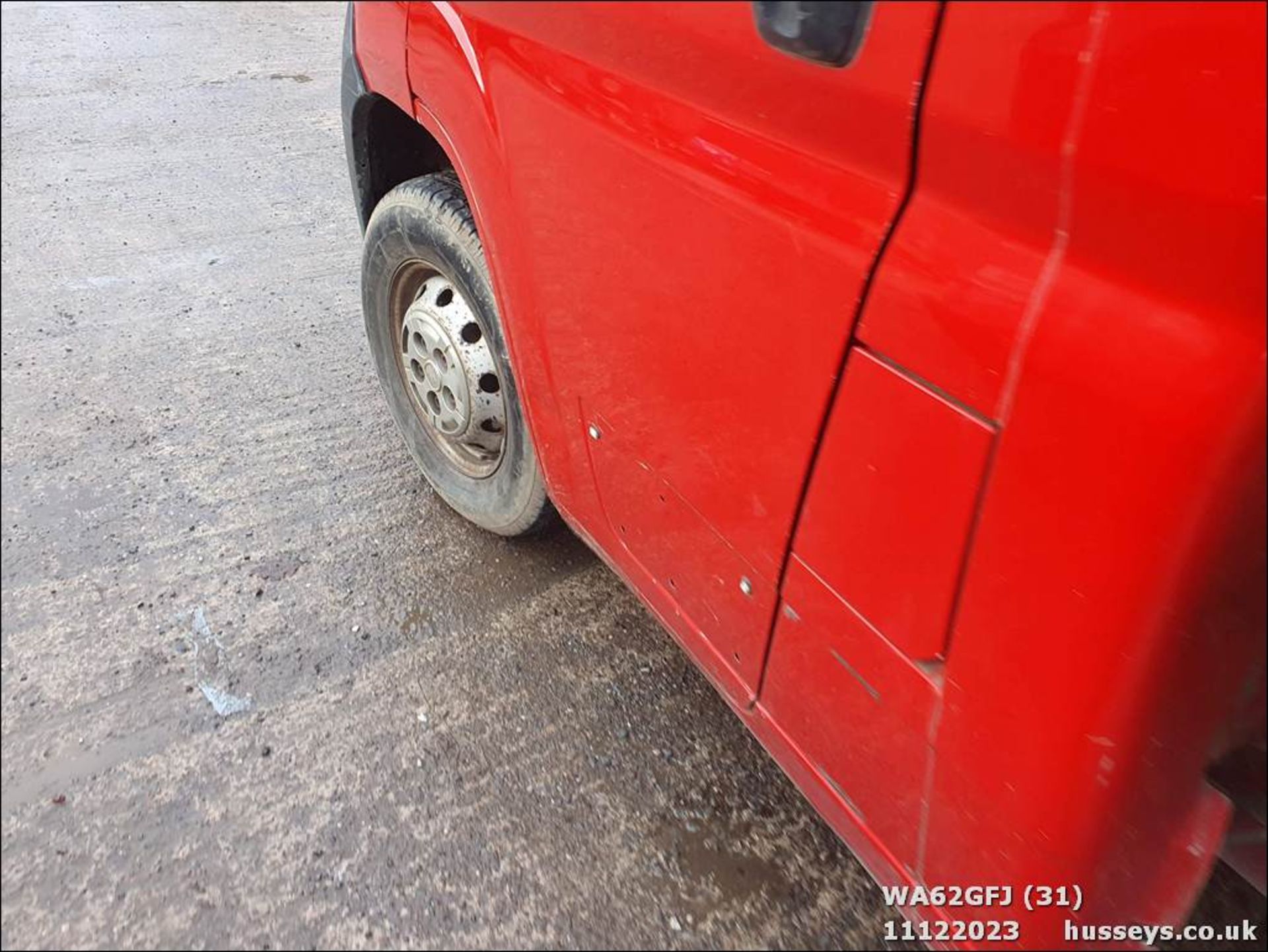 12/62 FIAT DUCATO 35 MULTIJET - 2287cc 2.dr Flat Bed (Red) - Image 32 of 52