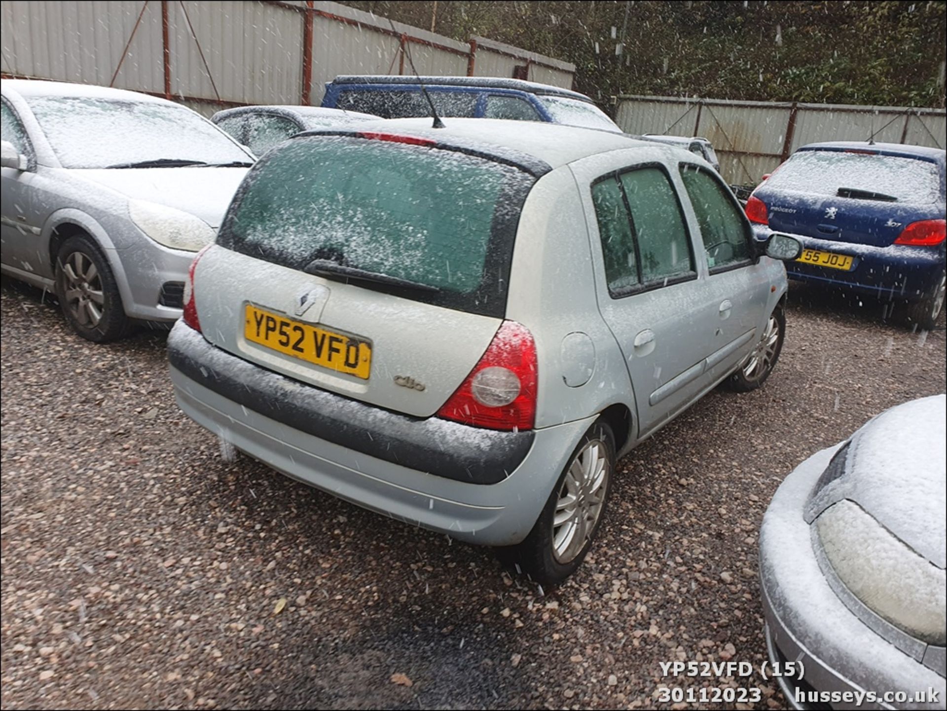 02/52 RENAULT CLIO INITIALE DCI - 1461cc 5dr Hatchback (Silver, 154k) - Image 16 of 48