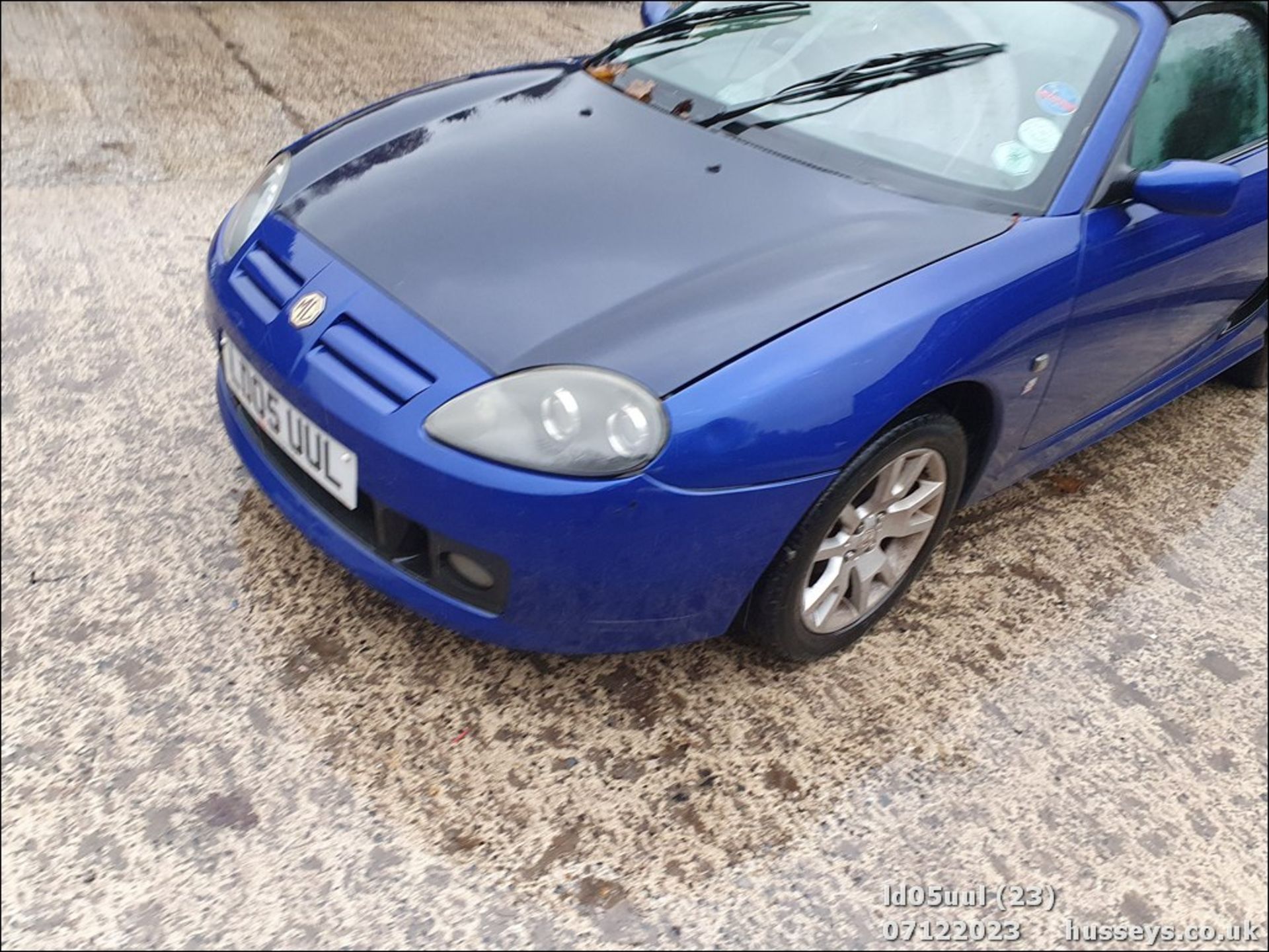 05/05 MG TF 135 - 1796cc 2dr Convertible (Blue) - Image 24 of 45