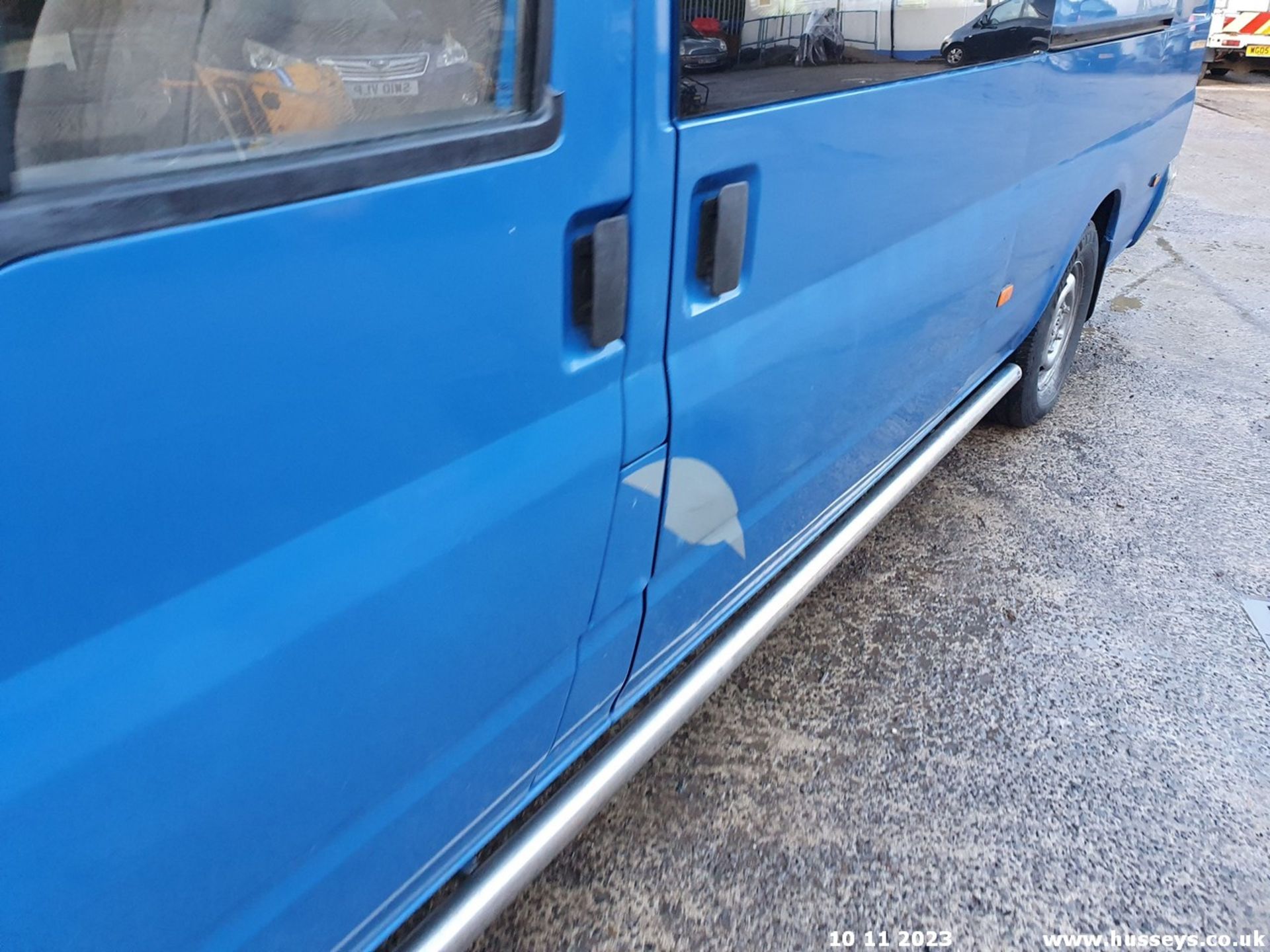 05/55 FORD TRANSIT CAMPER CONVERSION 350 LWB - 2402cc 5dr Van (Blue) - Image 30 of 64