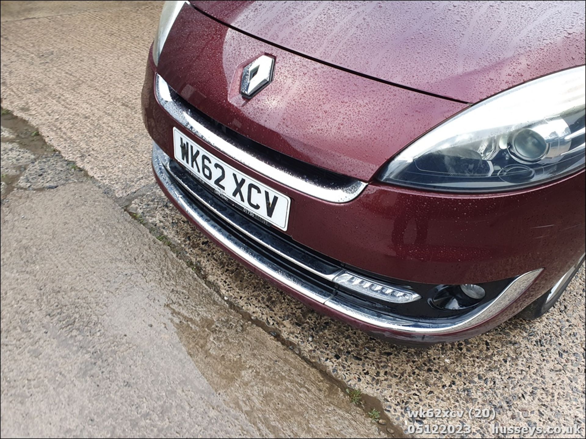 12/62 RENAULT G SCENIC D-QUETTLUXE NRG - 1598cc 5dr MPV (Red) - Image 21 of 53