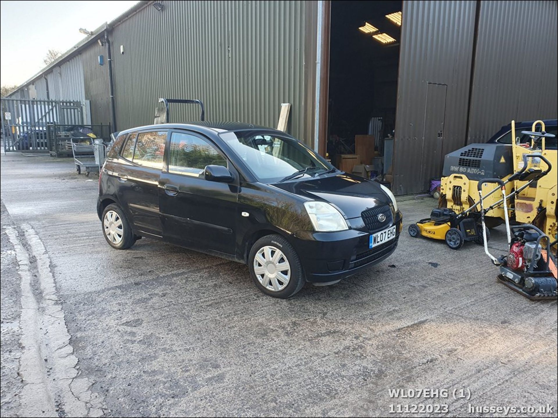 07/07 KIA PICANTO GS - 999cc 5dr Hatchback (Black) - Image 2 of 53