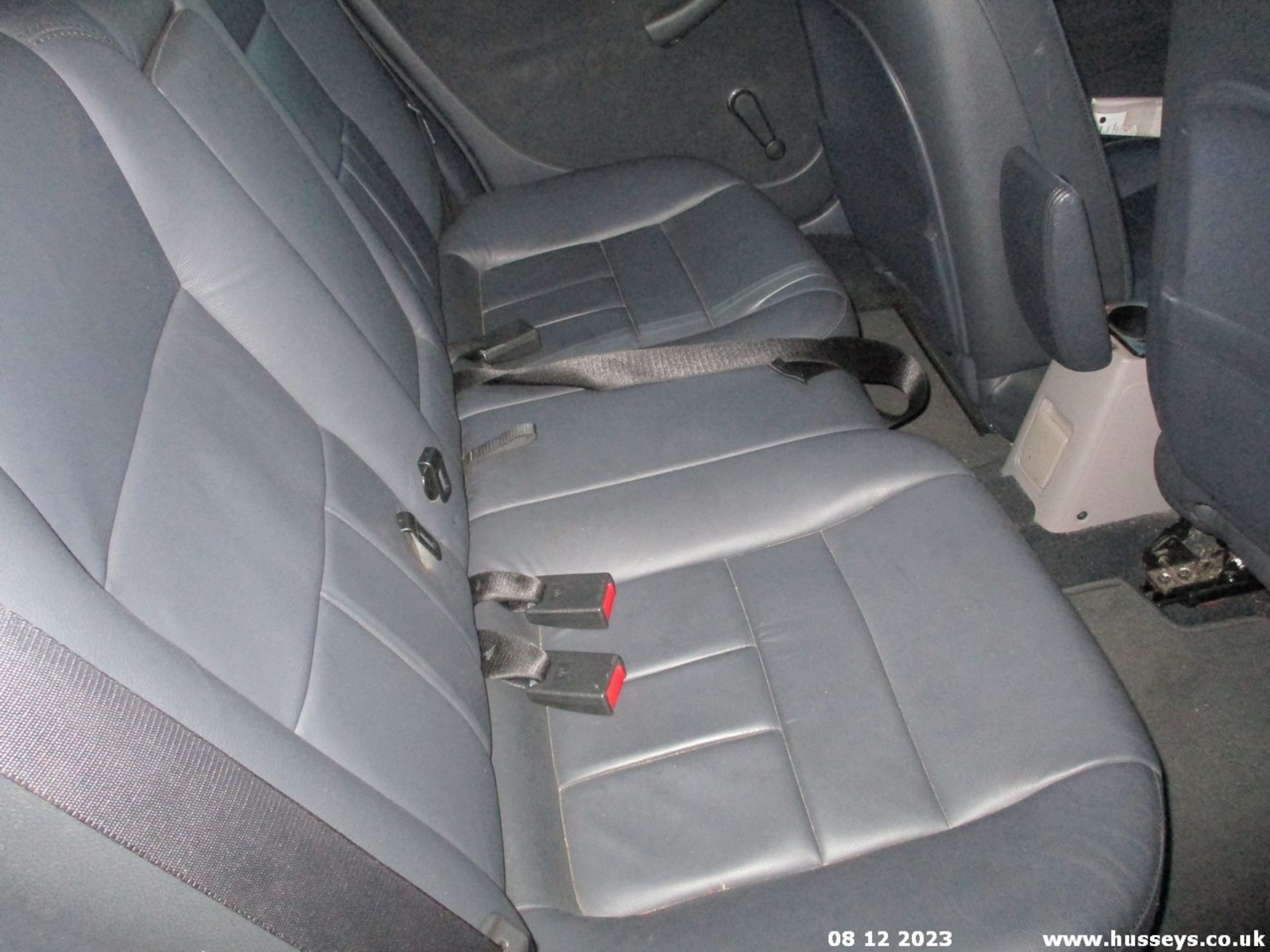 04/04 ROVER 45 IMPRESSION S3 - 1588cc 5dr Hatchback (Red, 96k) - Image 8 of 12