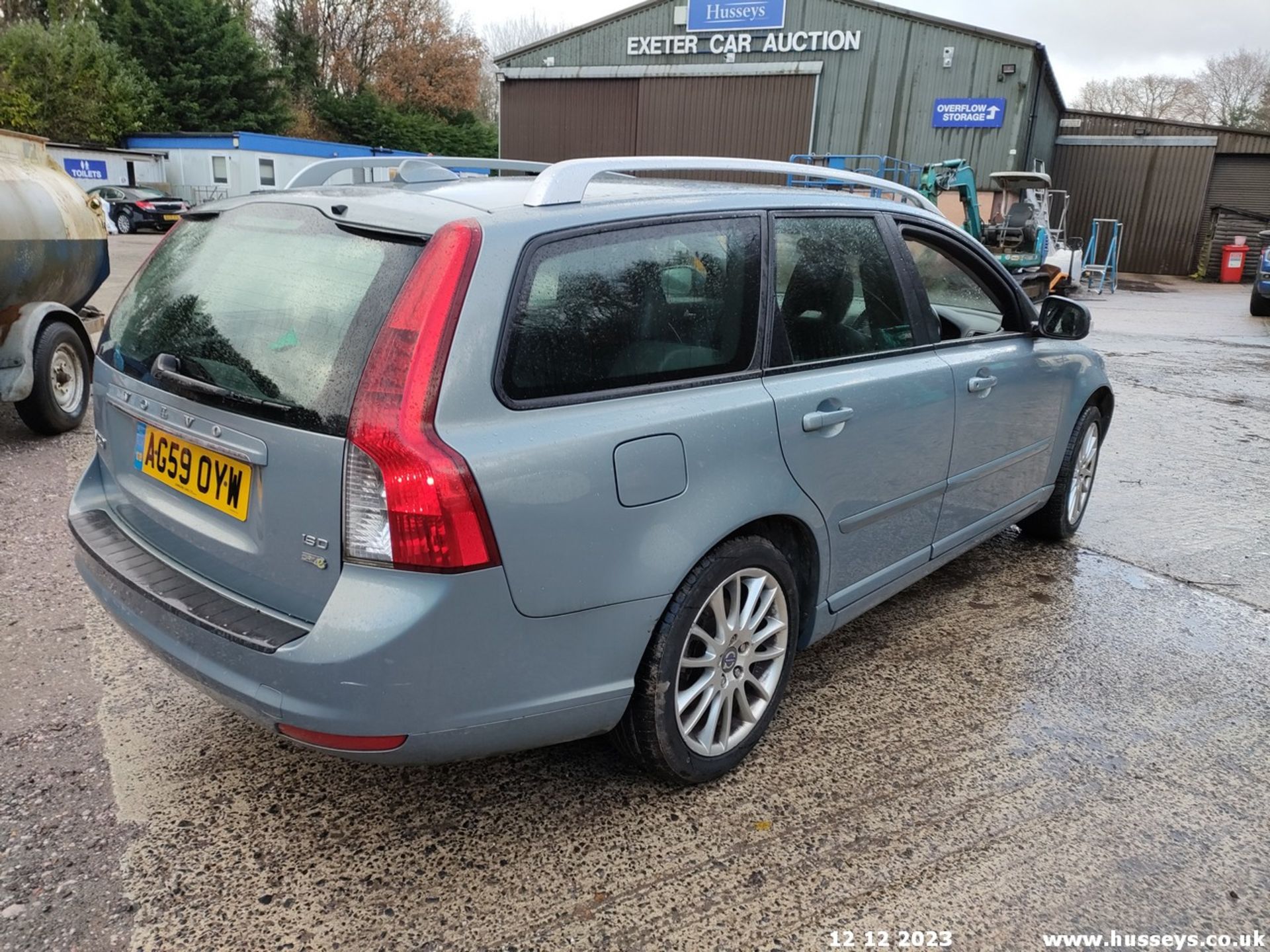 10/59 VOLVO V50 SE LUX D DRIVE - 1560cc 5dr Estate (Blue) - Image 25 of 41