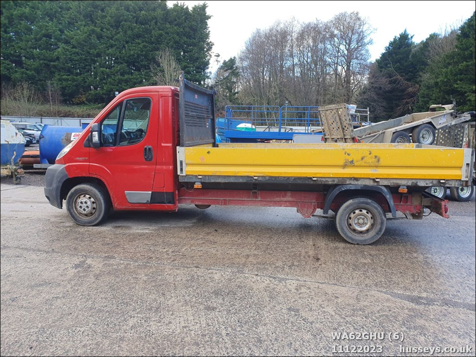 12/62 FIAT DUCATO 35 MULTIJET - 2287cc 2.dr Flat Bed (Red) - Image 7 of 45