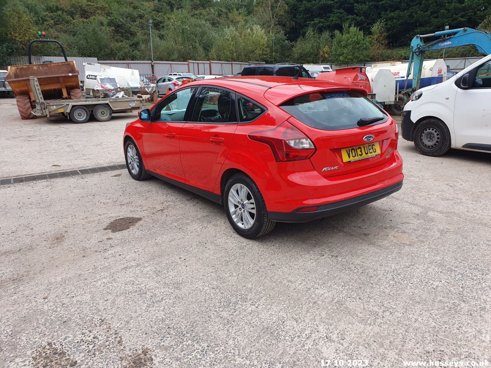 13/13 FORD FOCUS EDGE TDCI 115 - 1560cc 5dr Hatchback (Red, 186k) - Image 30 of 70