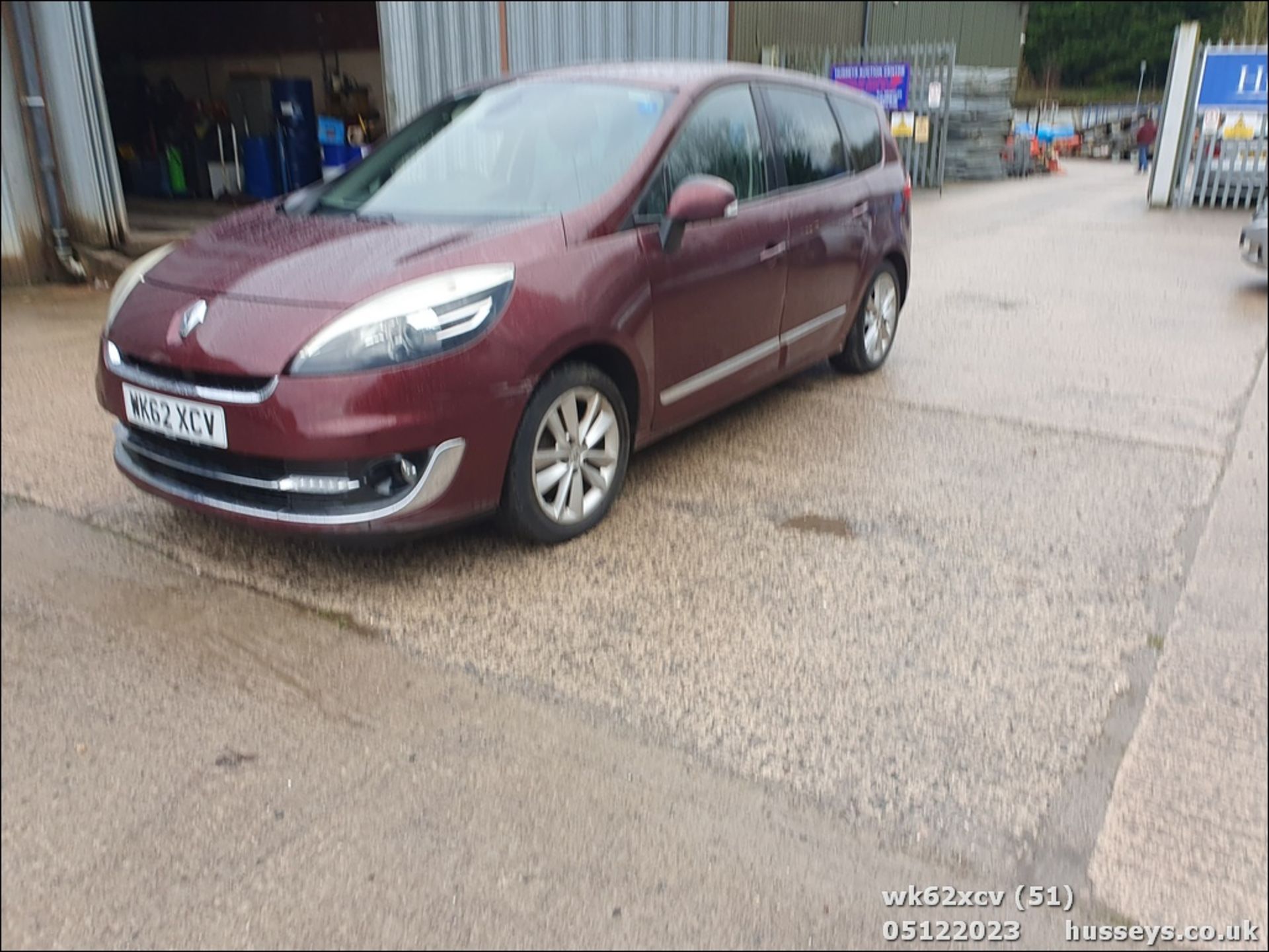 12/62 RENAULT G SCENIC D-QUETTLUXE NRG - 1598cc 5dr MPV (Red) - Image 52 of 53