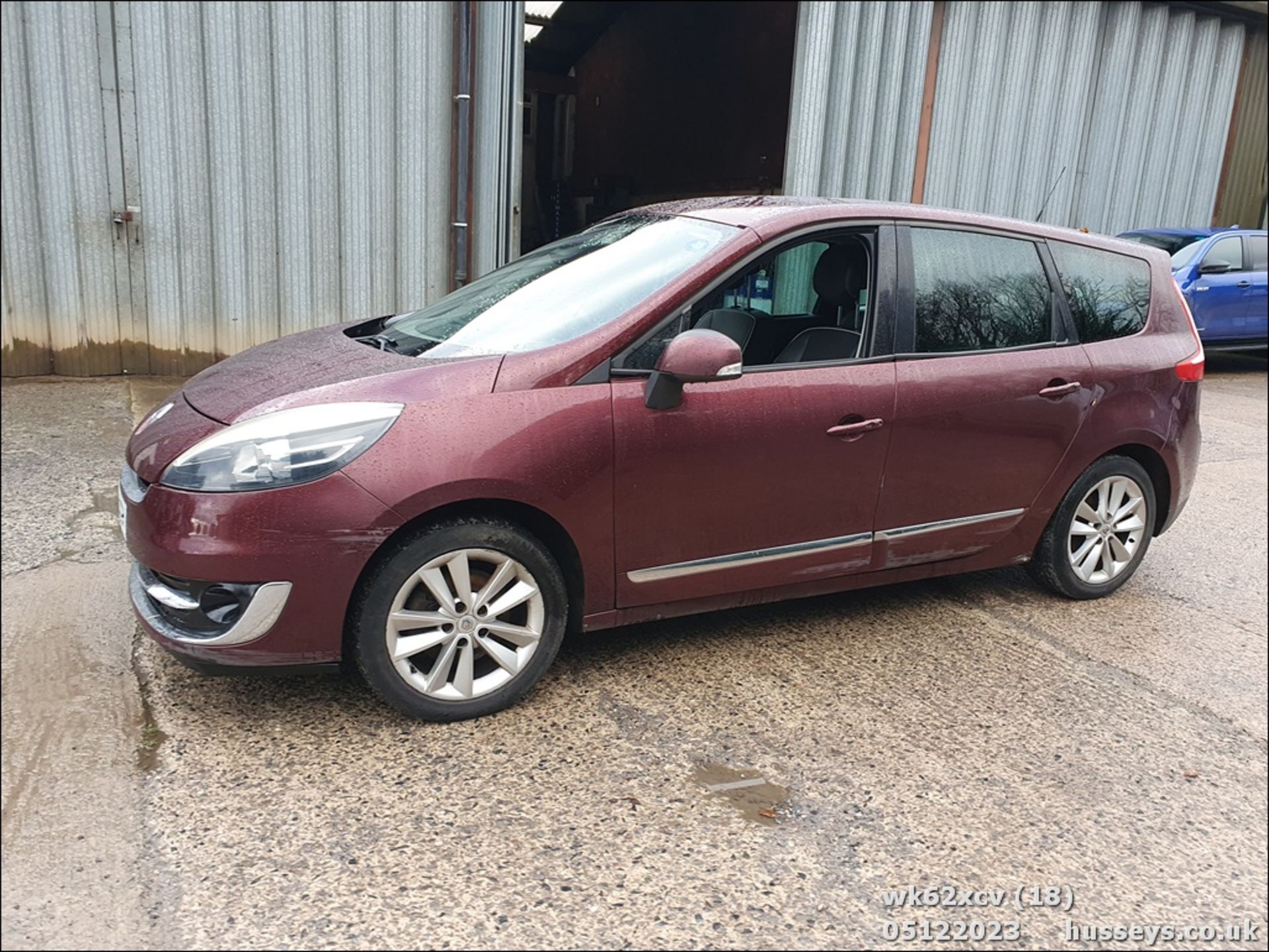 12/62 RENAULT G SCENIC D-QUETTLUXE NRG - 1598cc 5dr MPV (Red) - Image 19 of 53