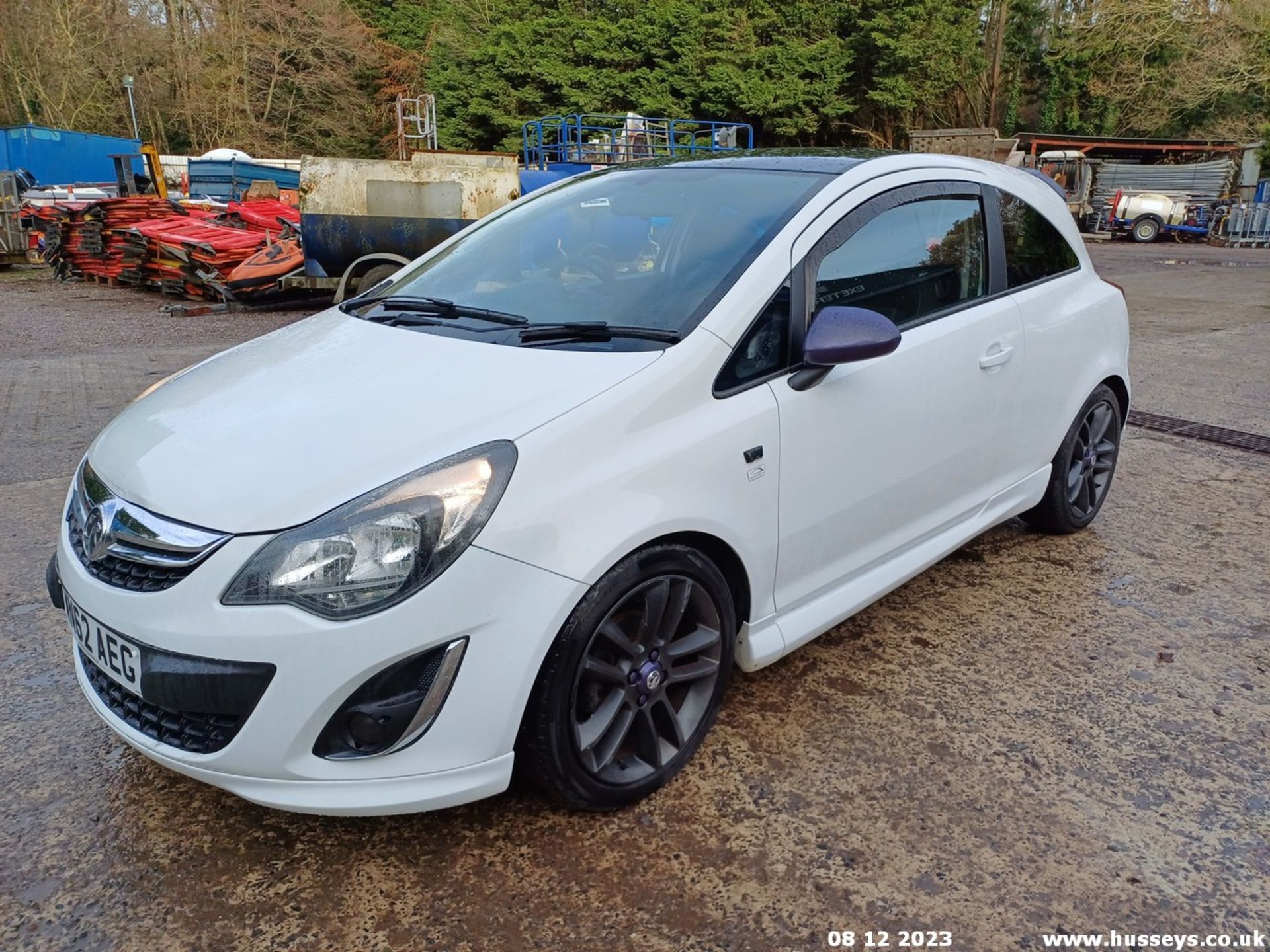 12/62 VAUXHALL CORSA LIMITED EDITION - 1229cc 3dr Hatchback (White, 58k) - Image 9 of 34