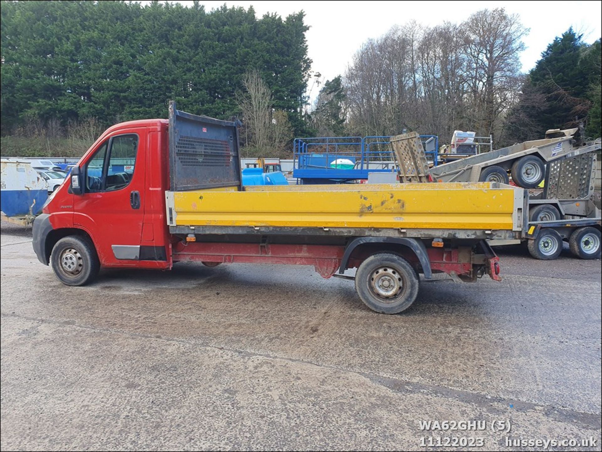 12/62 FIAT DUCATO 35 MULTIJET - 2287cc 2.dr Flat Bed (Red) - Image 6 of 45