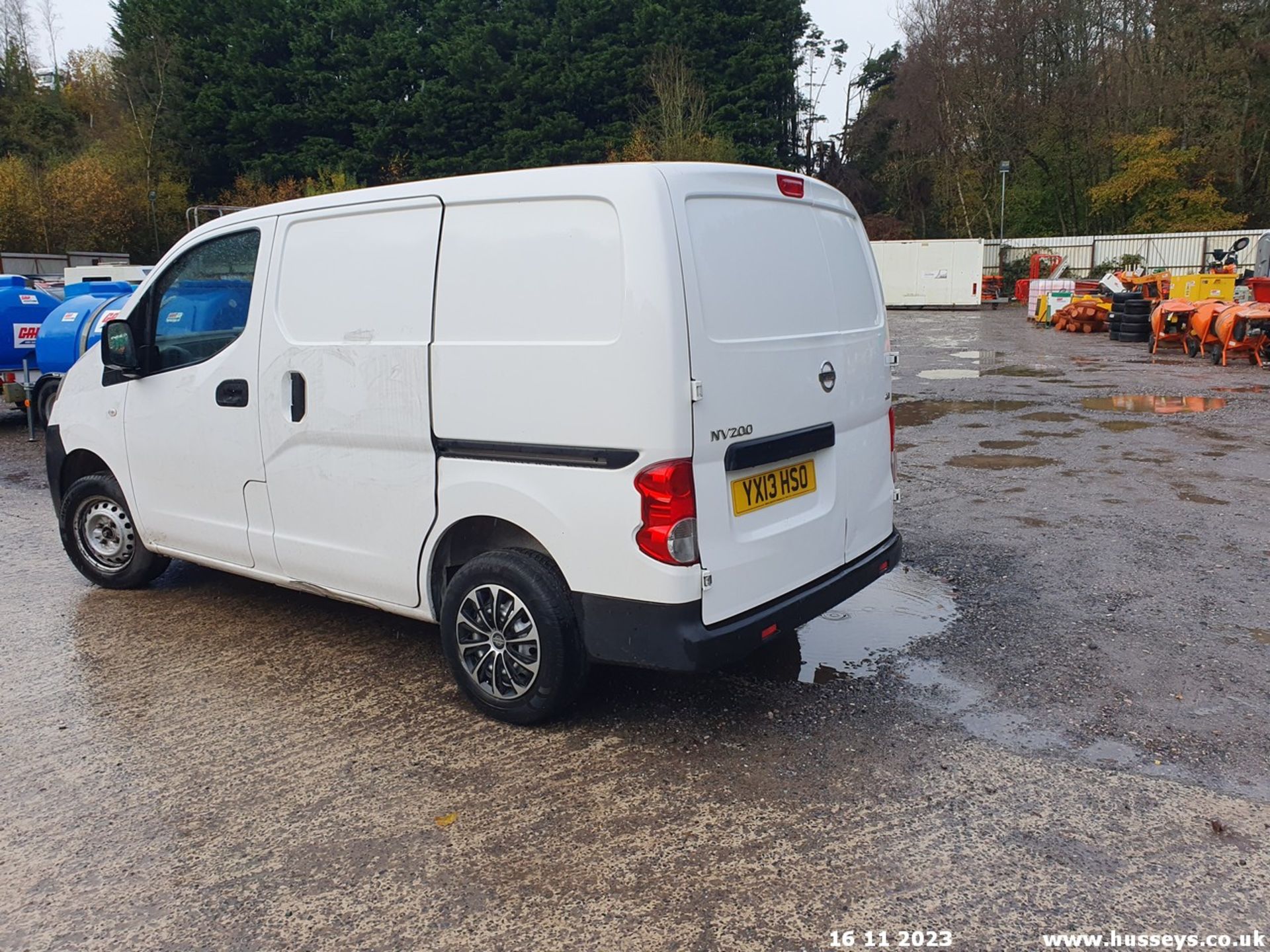 13/13 NISSAN NV200 SE DCI - 1461cc 6dr Van (White, 189k) - Image 10 of 56