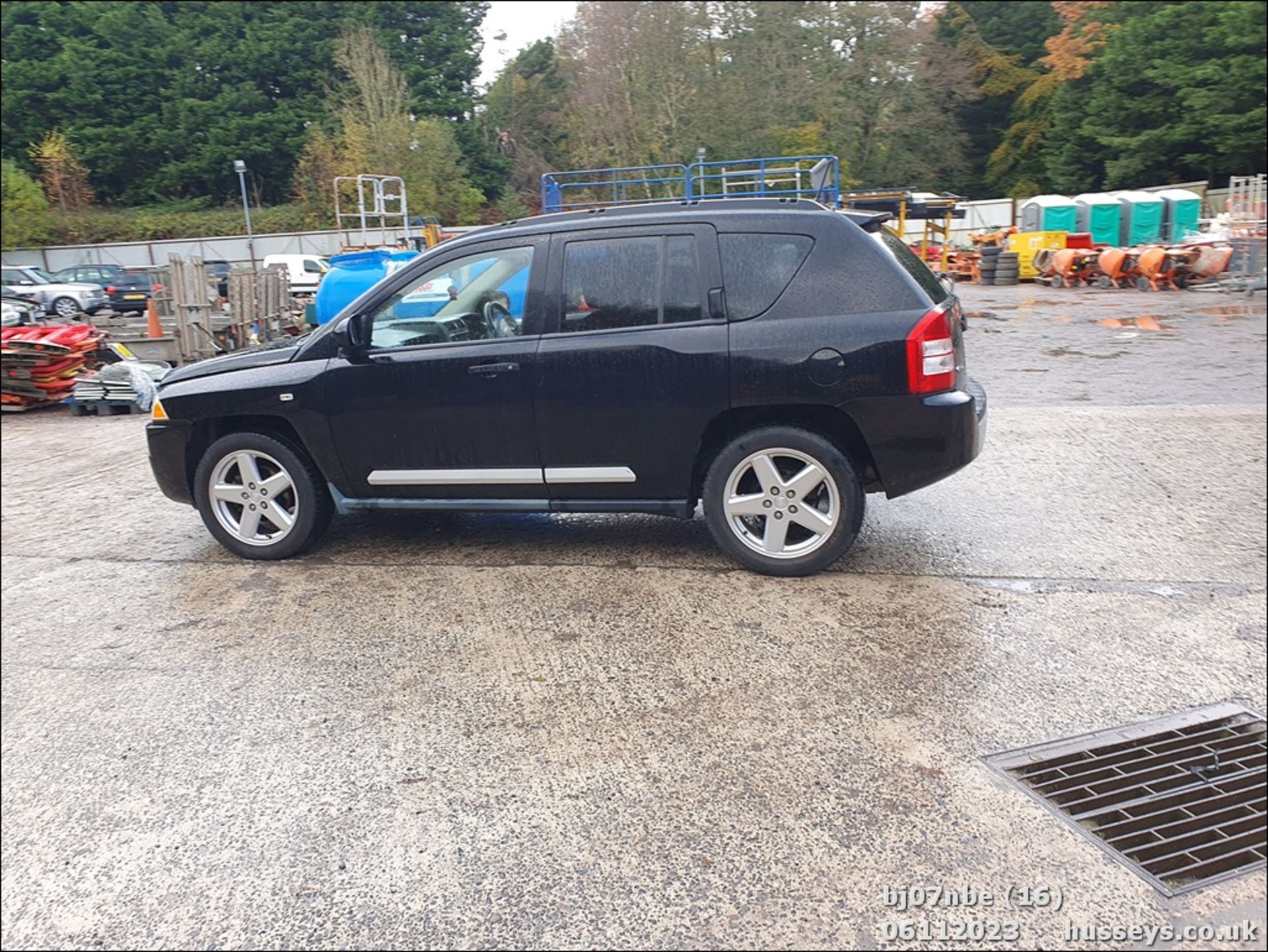 07/07 JEEP COMPASS LIMITED CRD - 1968cc 5dr Estate (Black, 97k) - Image 17 of 61