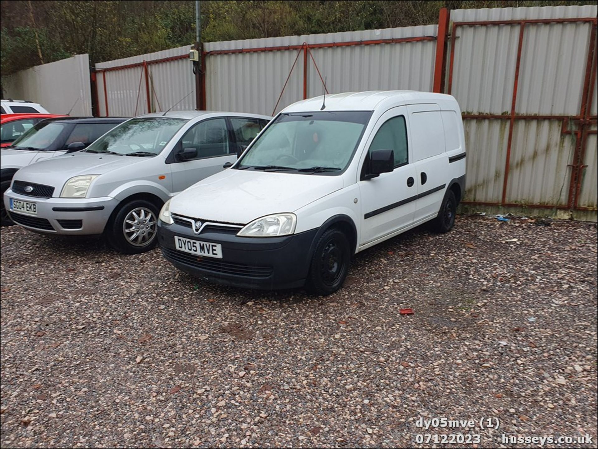 05/05 VAUXHALL COMBO 1700 CDTI 16V - 1248cc 5dr Van (White) - Image 2 of 19